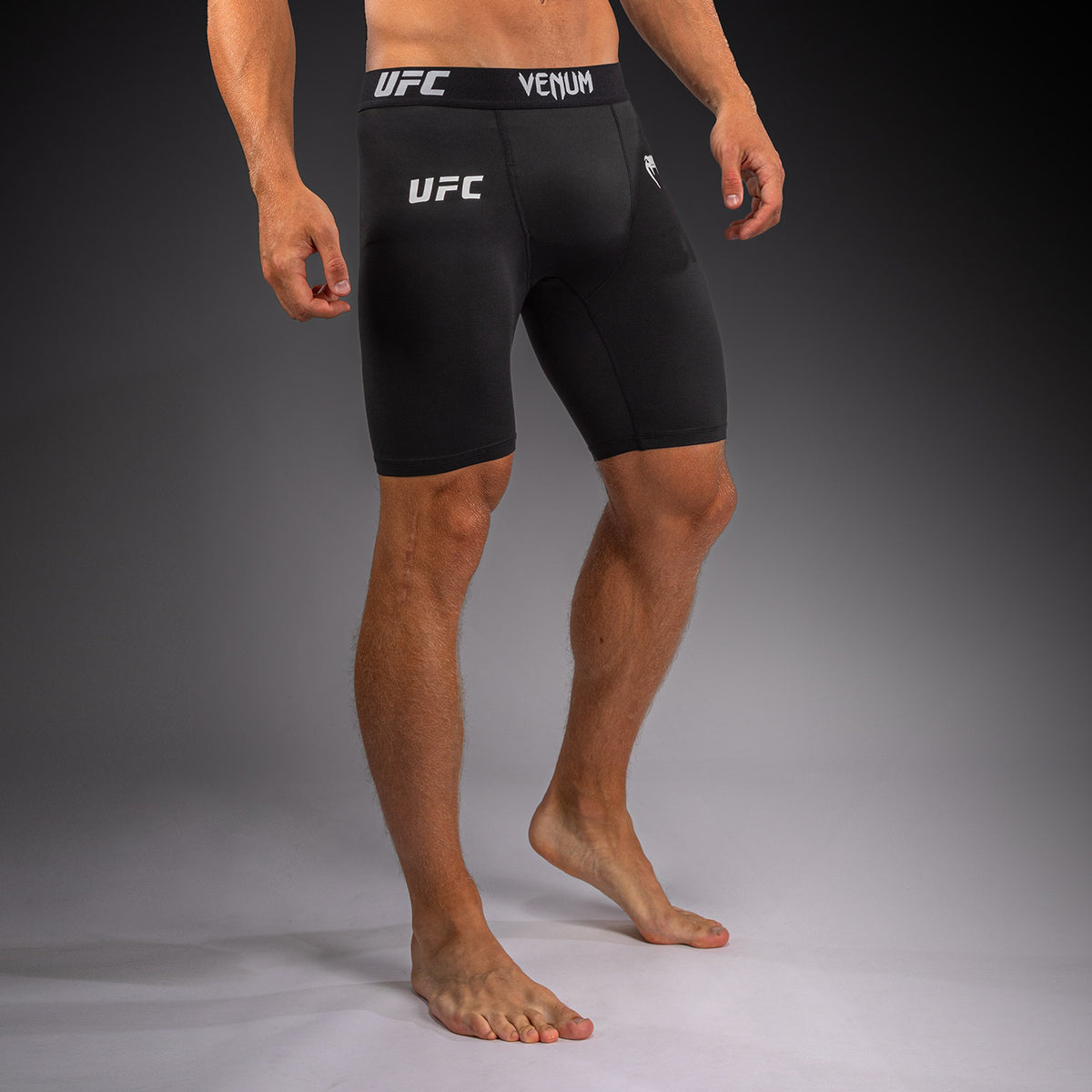 Venum UFC Unity by Venum Authentic Fight Week 남성 기능성 컴프레션 쇼츠 - 블랙
