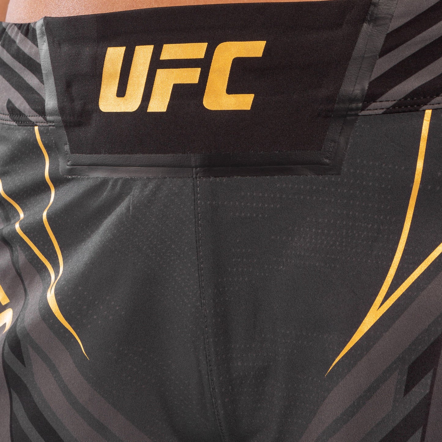 UFC Venum Authentic Fight Night 여성용 쇼츠 – 숏 핏 – 챔피언