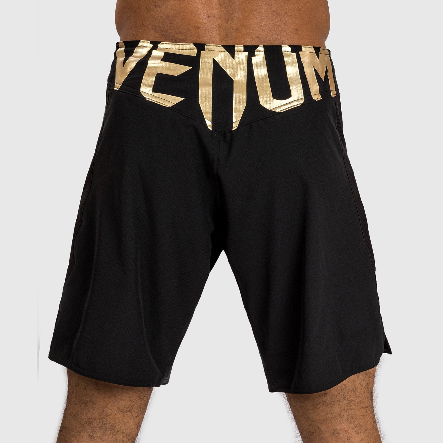 Venum Light 5.0 파이트 쇼츠 – 블랙/골드