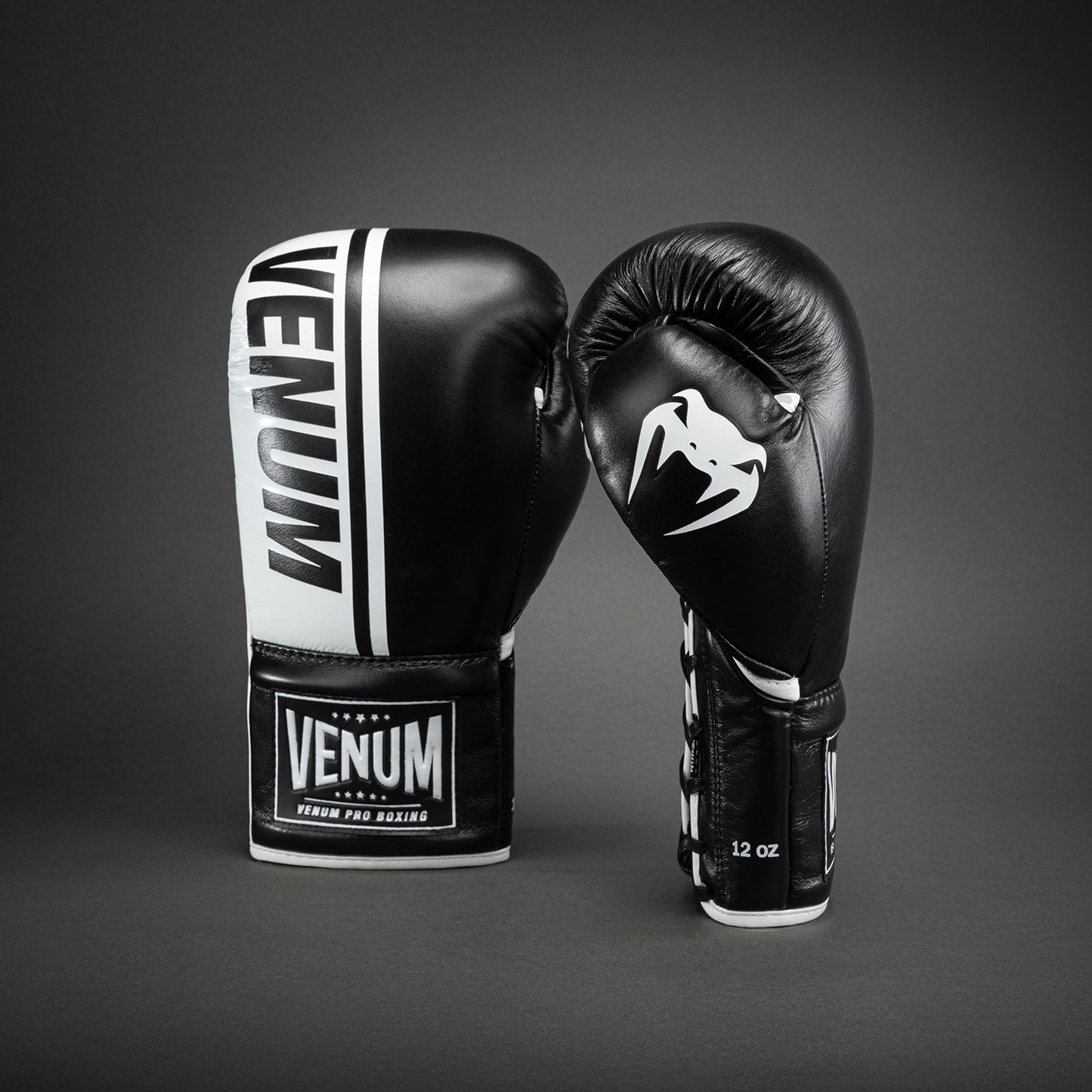 Venum Shield Pro 복싱 글러브 레이스 포함 – 블랙/화이트