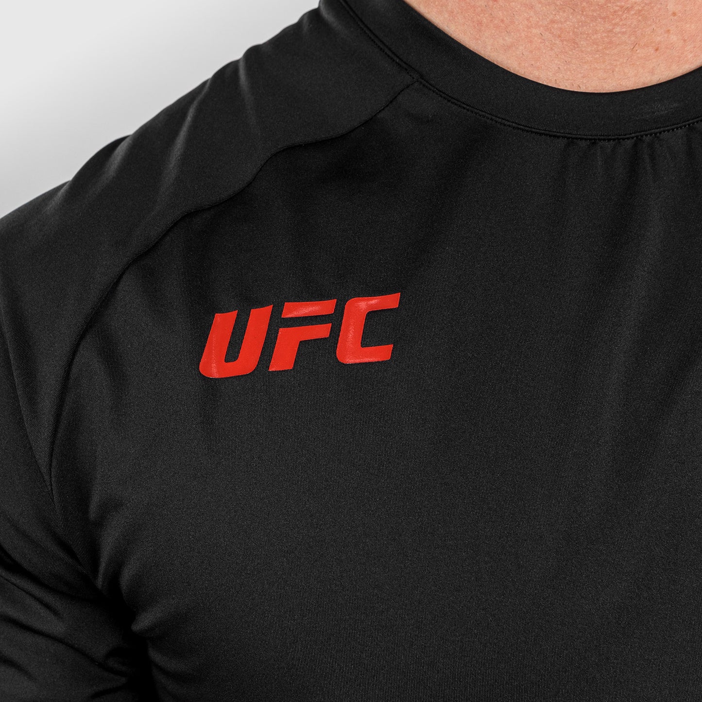 UFC Adrenaline by Venum Fight Week 남성용 드라이 테크 티셔츠 – 블랙