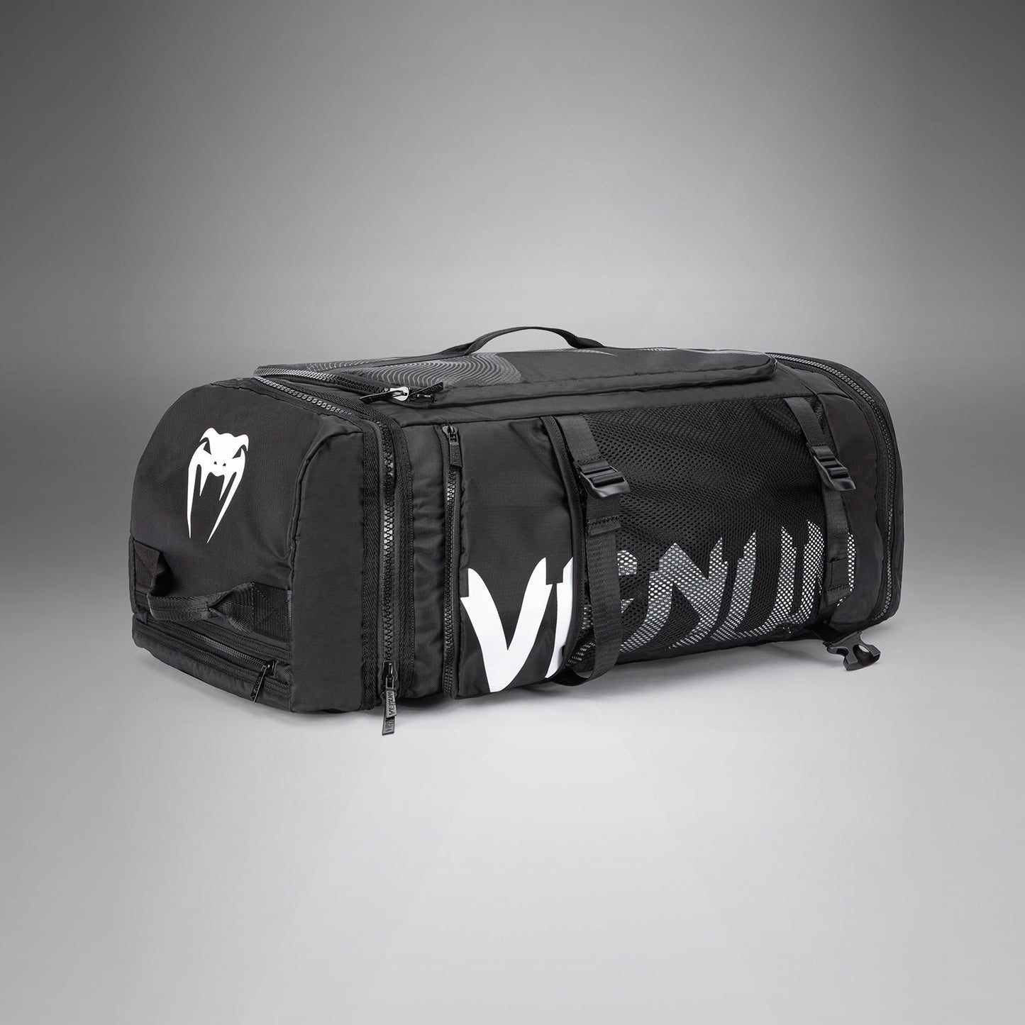 Venum Shockwave 컨버터블 스포츠백 (48L) – 블랙