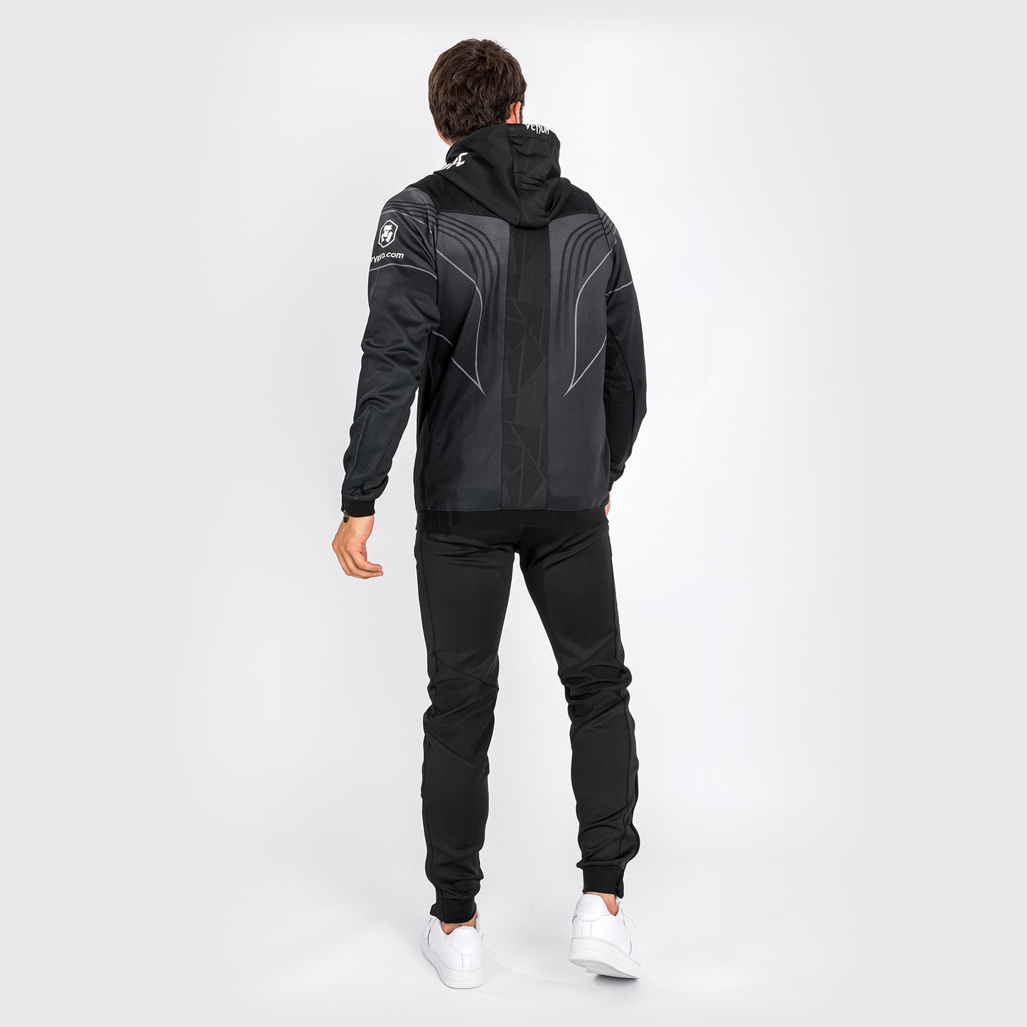 UFC Venum Authentic Fight Night 2.0 키트 by Venum 남성용 워크아웃 후디 – 블랙