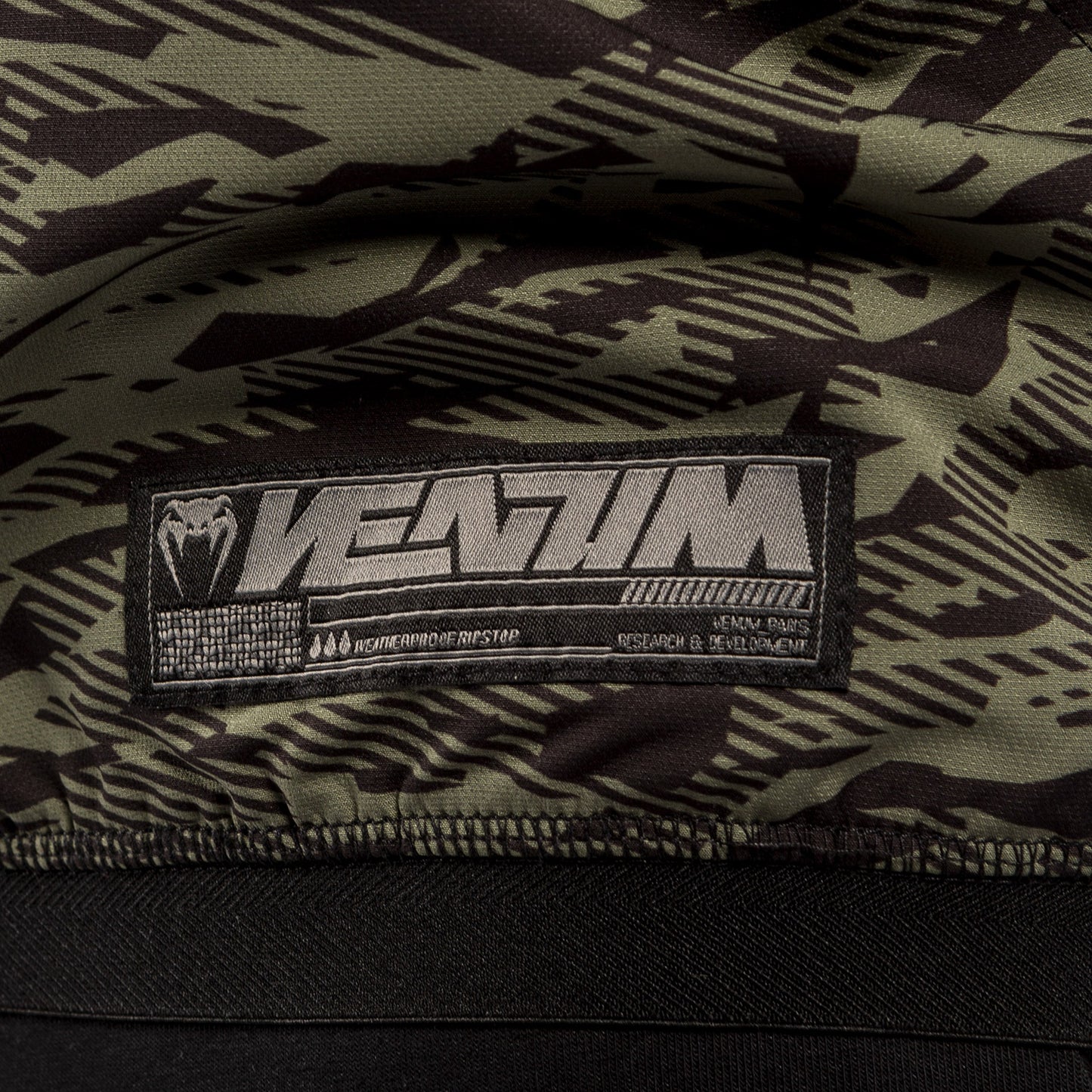 Venum Laser XT 후디 – 블랙/포레스트 카모
