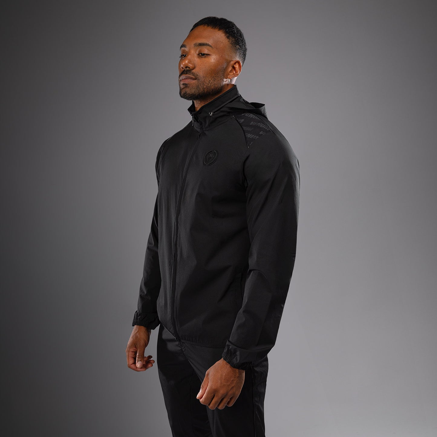 Venum Cargo Light Aero 트랙 자켓 – 블랙