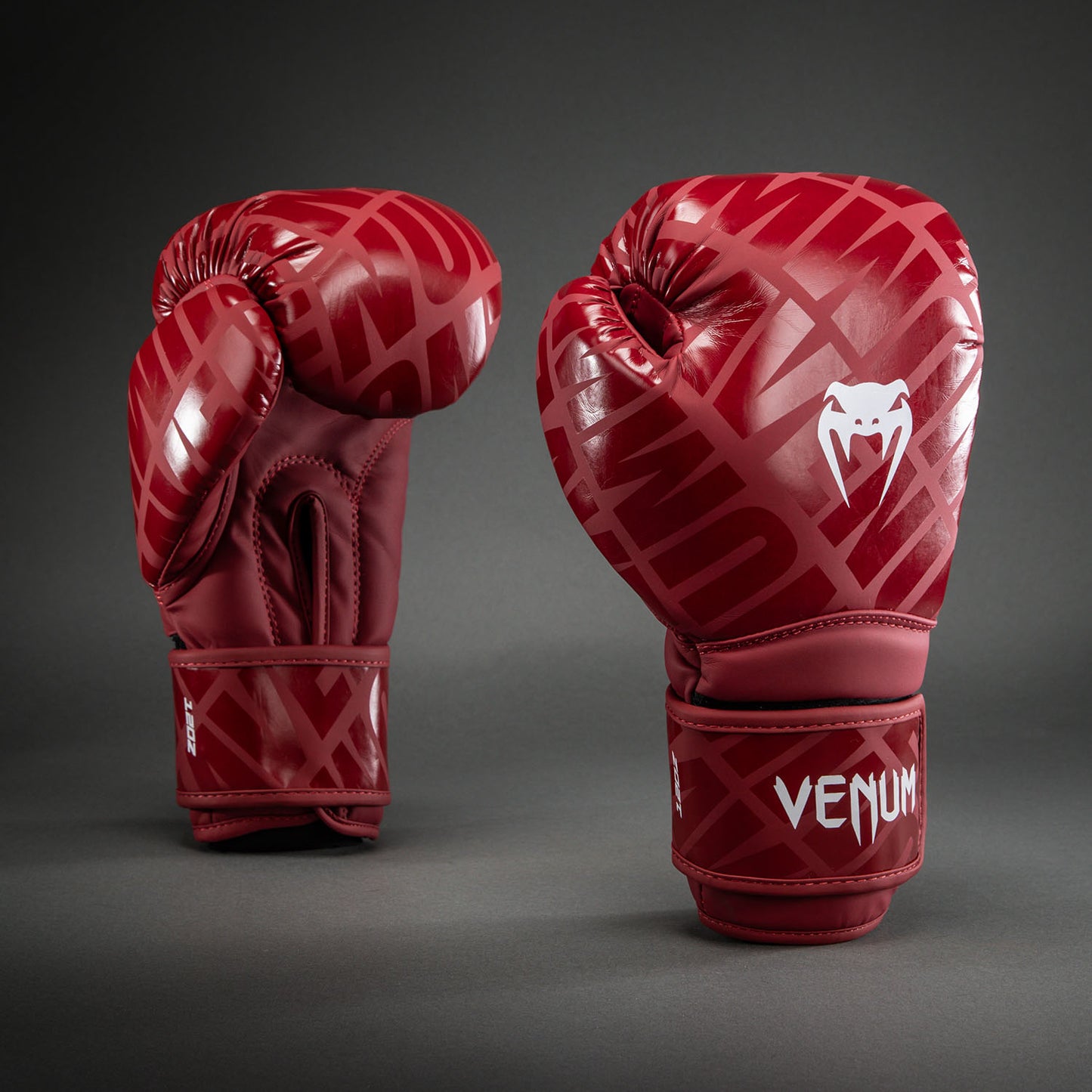Venum Contender 1.5XT 복싱 글러브 – 글로시 버건디