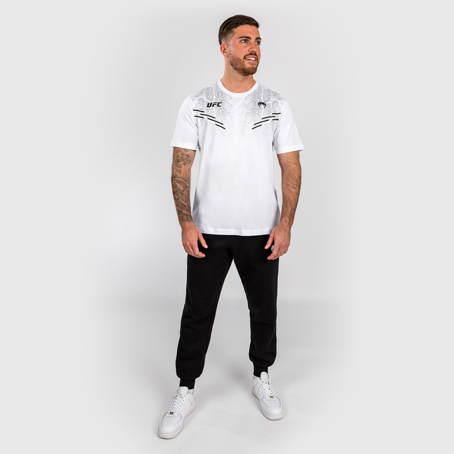 UFC Adrenaline by Venum Replica 남성용 반팔 티셔츠 – 화이트