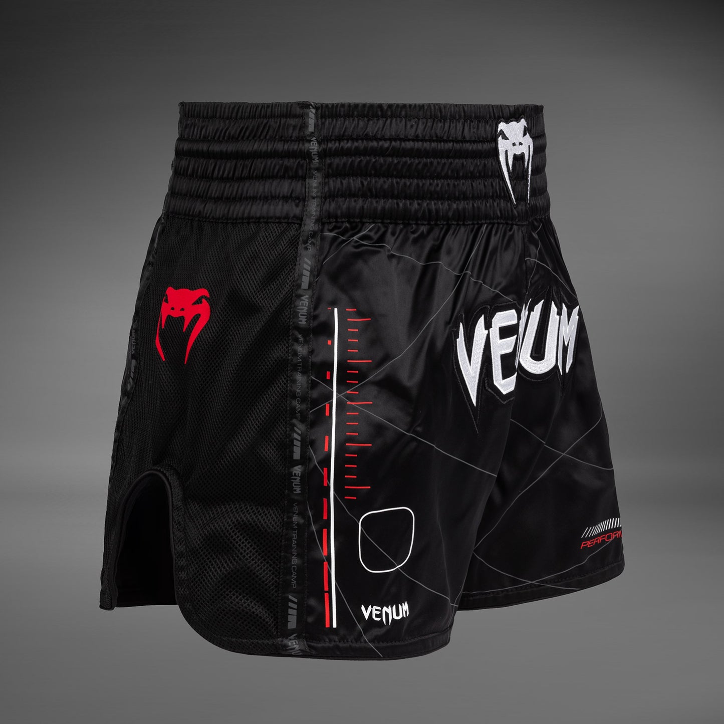 Venum Tactical XT 무에타이 쇼츠 – 블랙/파이어 레드