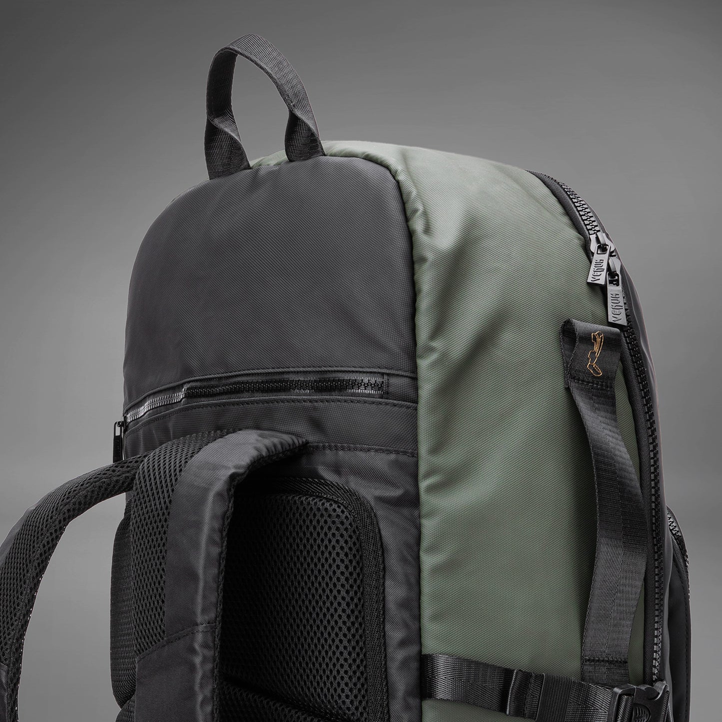Venum Evo 2 Xtrem 백팩 (50-63L) – 블랙/카키
