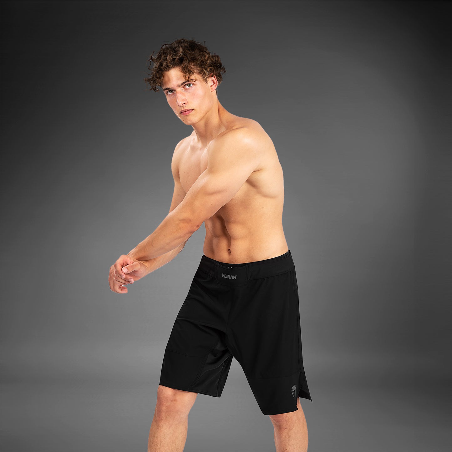 Venum G-Fit Air 파이트 쇼츠 – 블랙