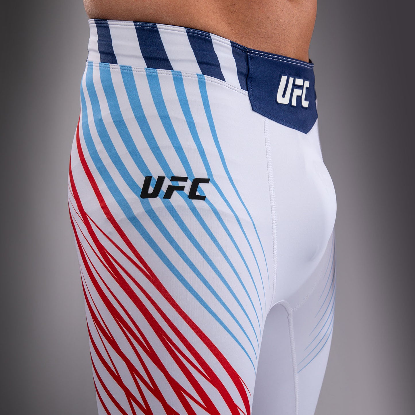 Official UFC Freedom 250 by Venum 남성용 Authentic Fight Night 발리 투도 쇼츠 - 화이트
