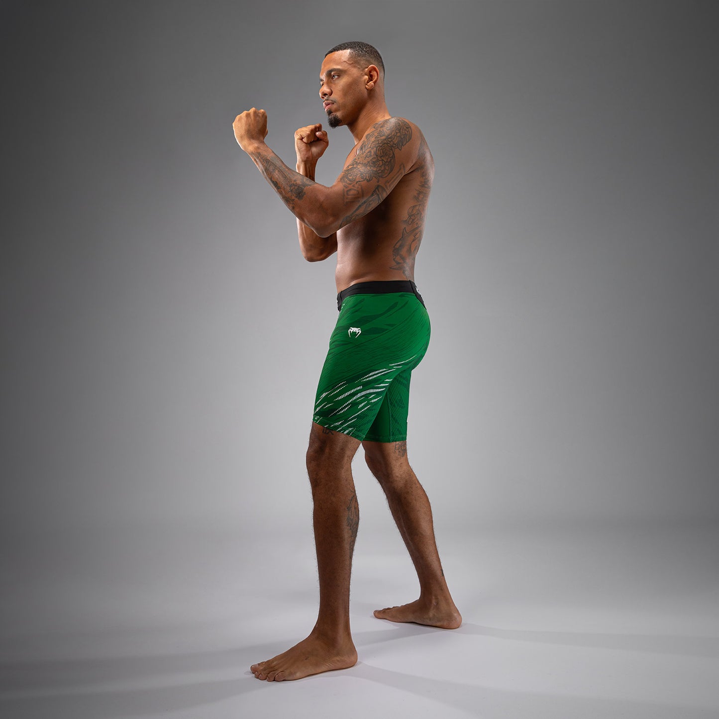 UFC Fusion by Venum 남성용 발리 투도 쇼츠 – 그린