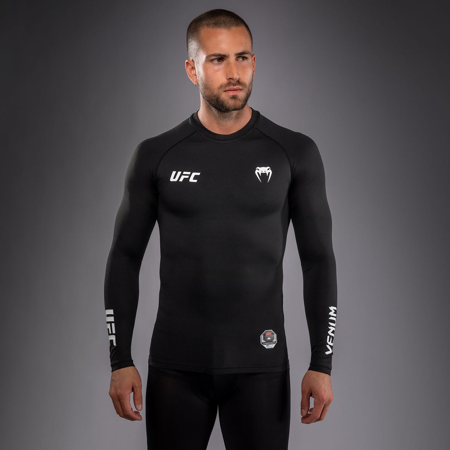 Venum UFC Unity by Venum Authentic Fight Week 남성 기능성 긴팔 래쉬가드 - 블랙