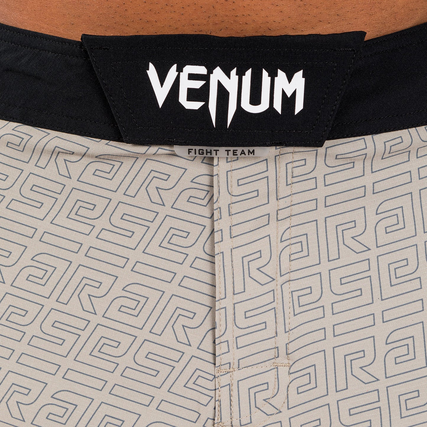 Venum x Ares 2.0 파이트 쇼츠 – 샌드