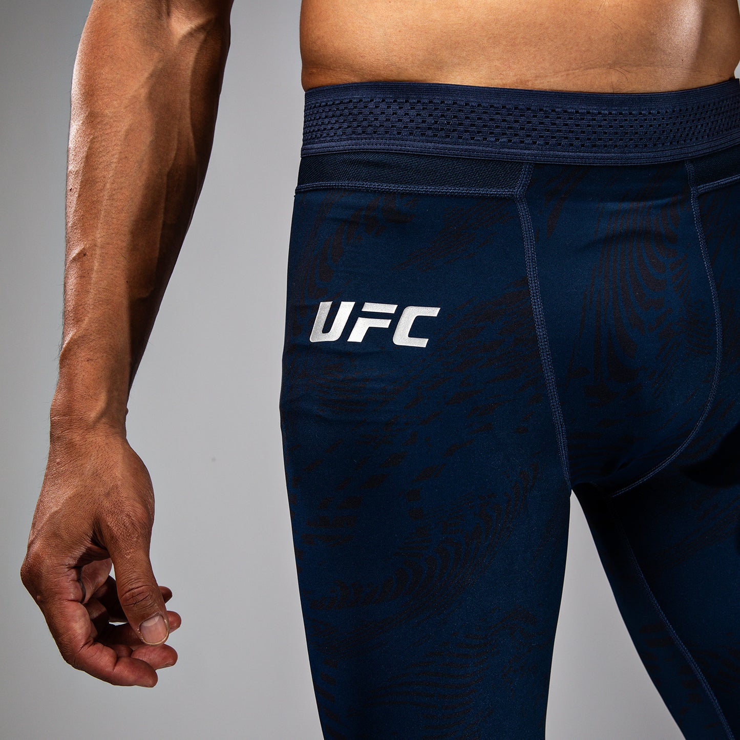 UFC Fusion by Venum Fight Week 남성용 퍼포먼스 타이츠 – 오션 그린