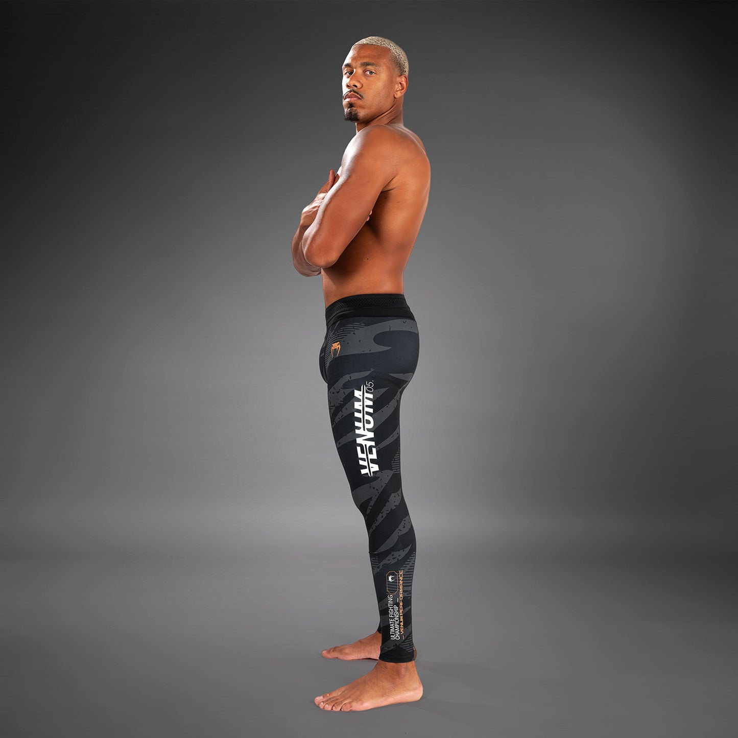UFC Adrenaline by Venum Fight Week 퍼포먼스 남성용 타이츠 – 어반 카모