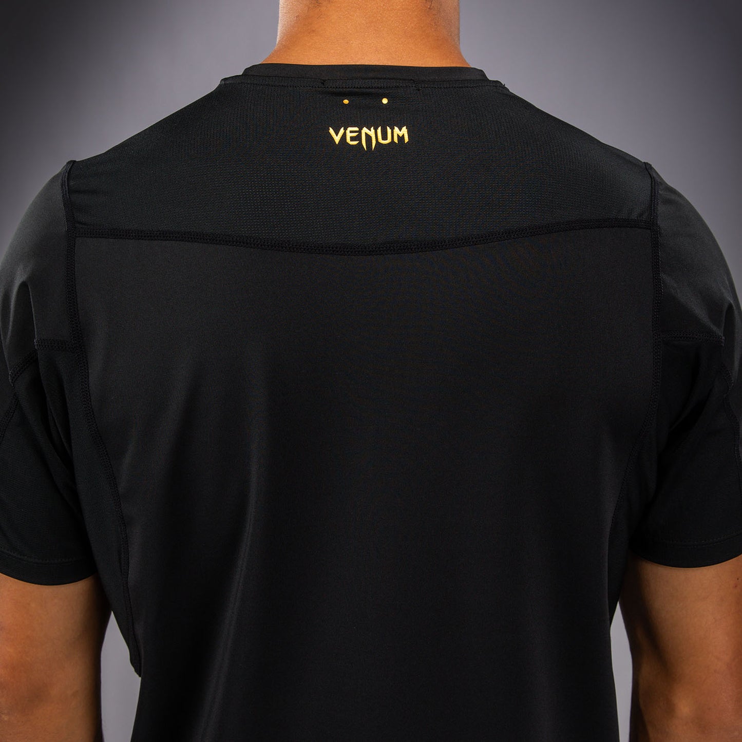 Venum G-Core 드라이 테크 블랙/골드