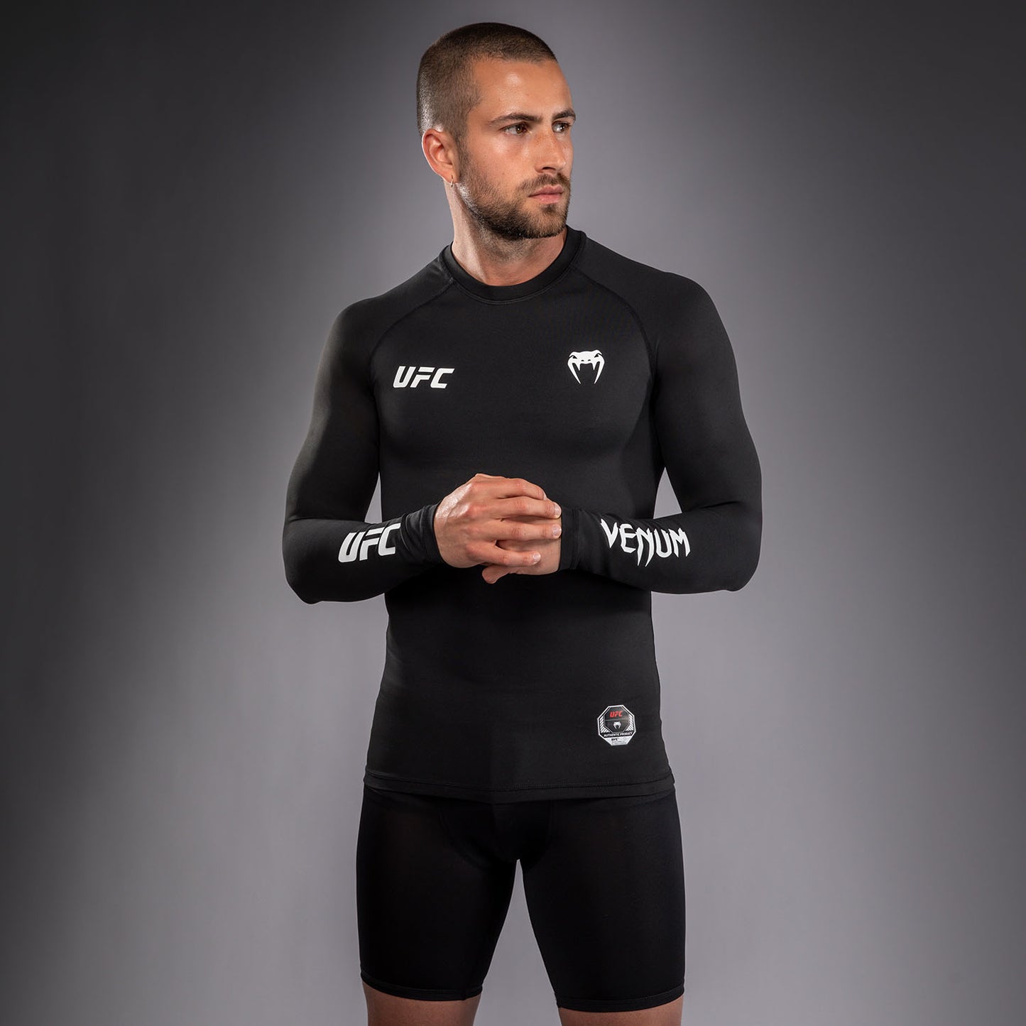 Venum UFC Unity by Venum Authentic Fight Week 남성 기능성 긴팔 래쉬가드 - 블랙