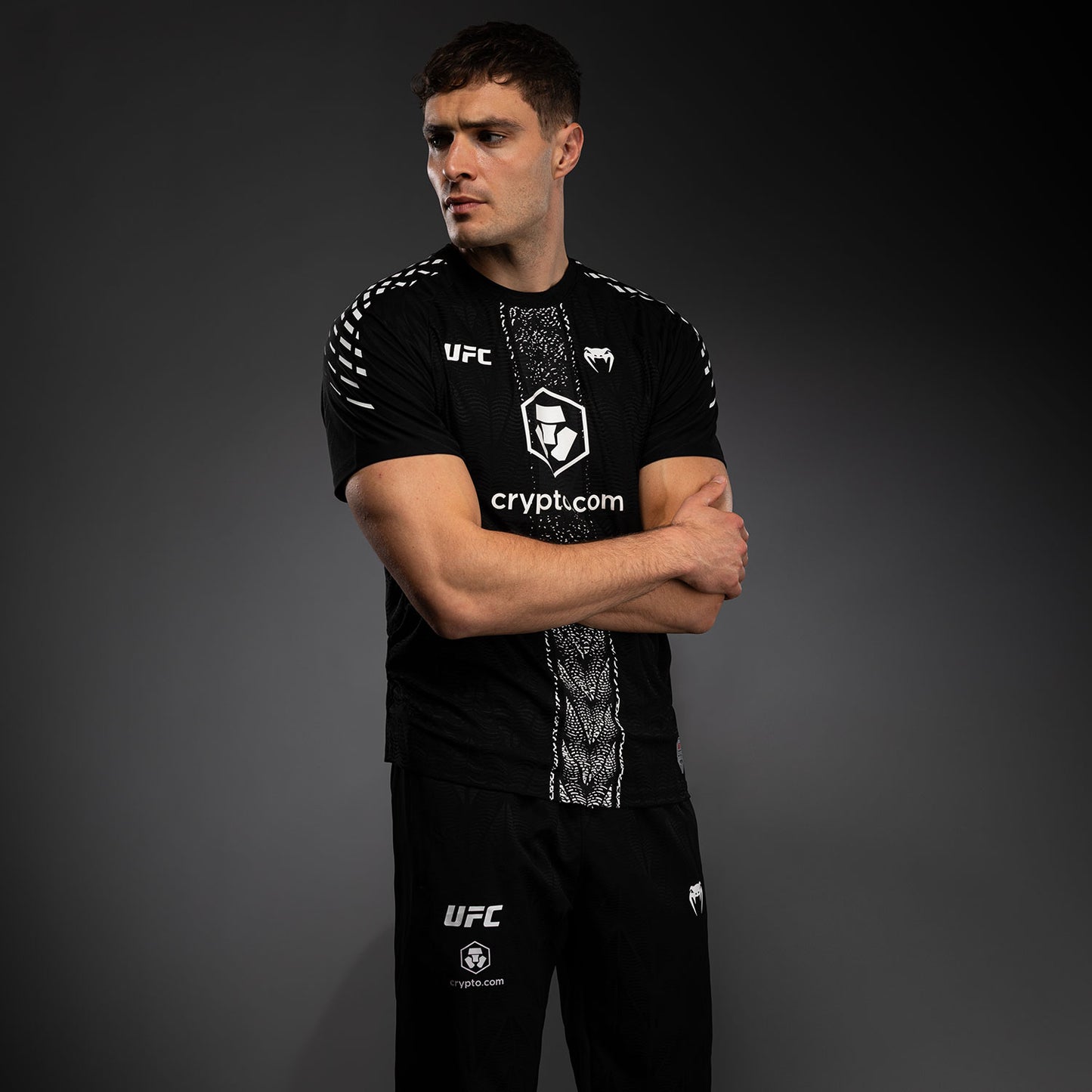 남성용 UFC Zenith by Venum 블랙 어센틱 파이트 나이트 워크아웃 저지