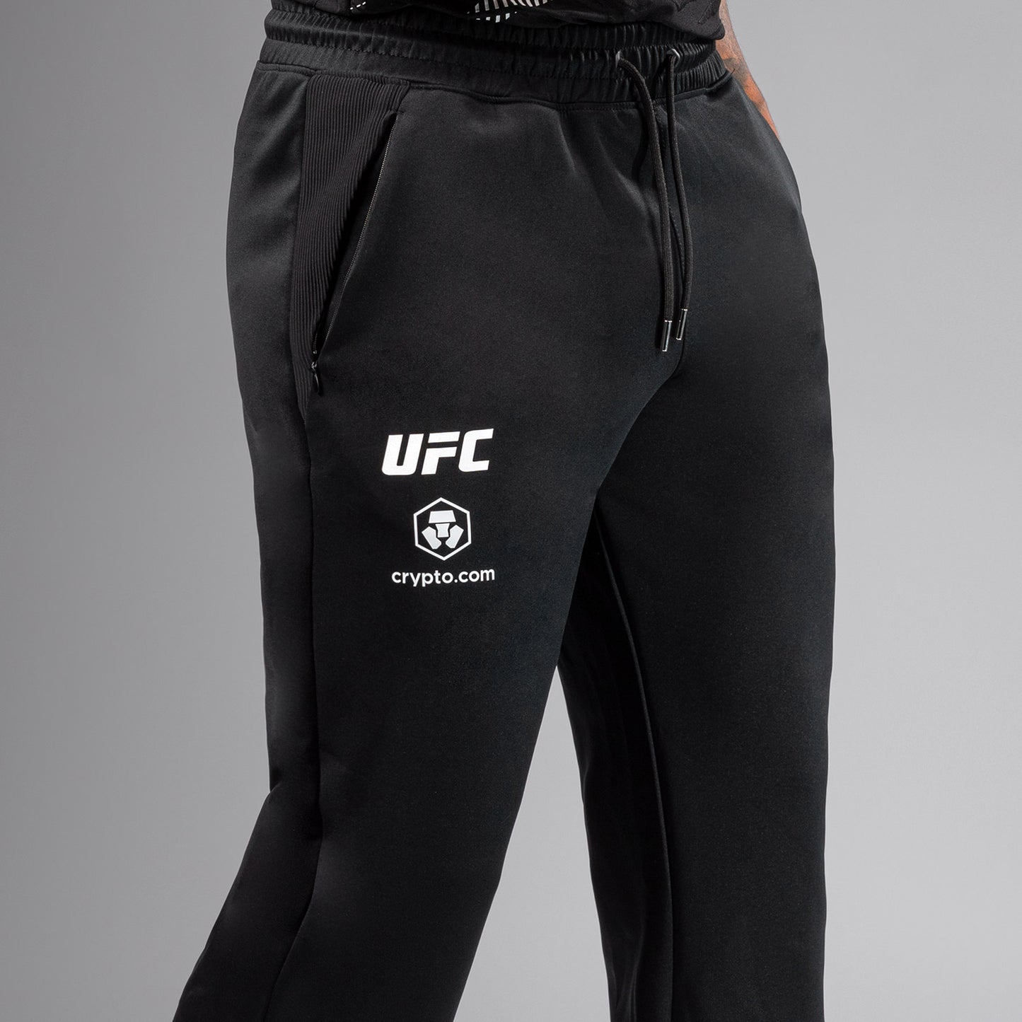 UFC Fusion by Venum Authentic Fight Night 남성용 스트레이트 레그 워크아웃 팬츠 – 블랙