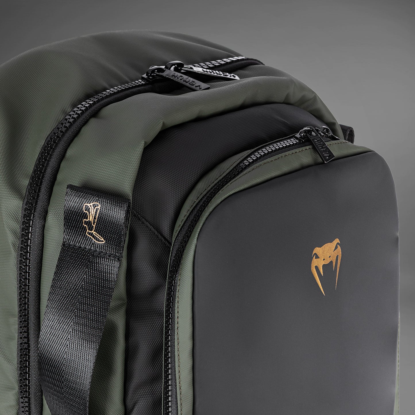 Venum Evo 2 백팩 (20-25L) – 블랙/카키