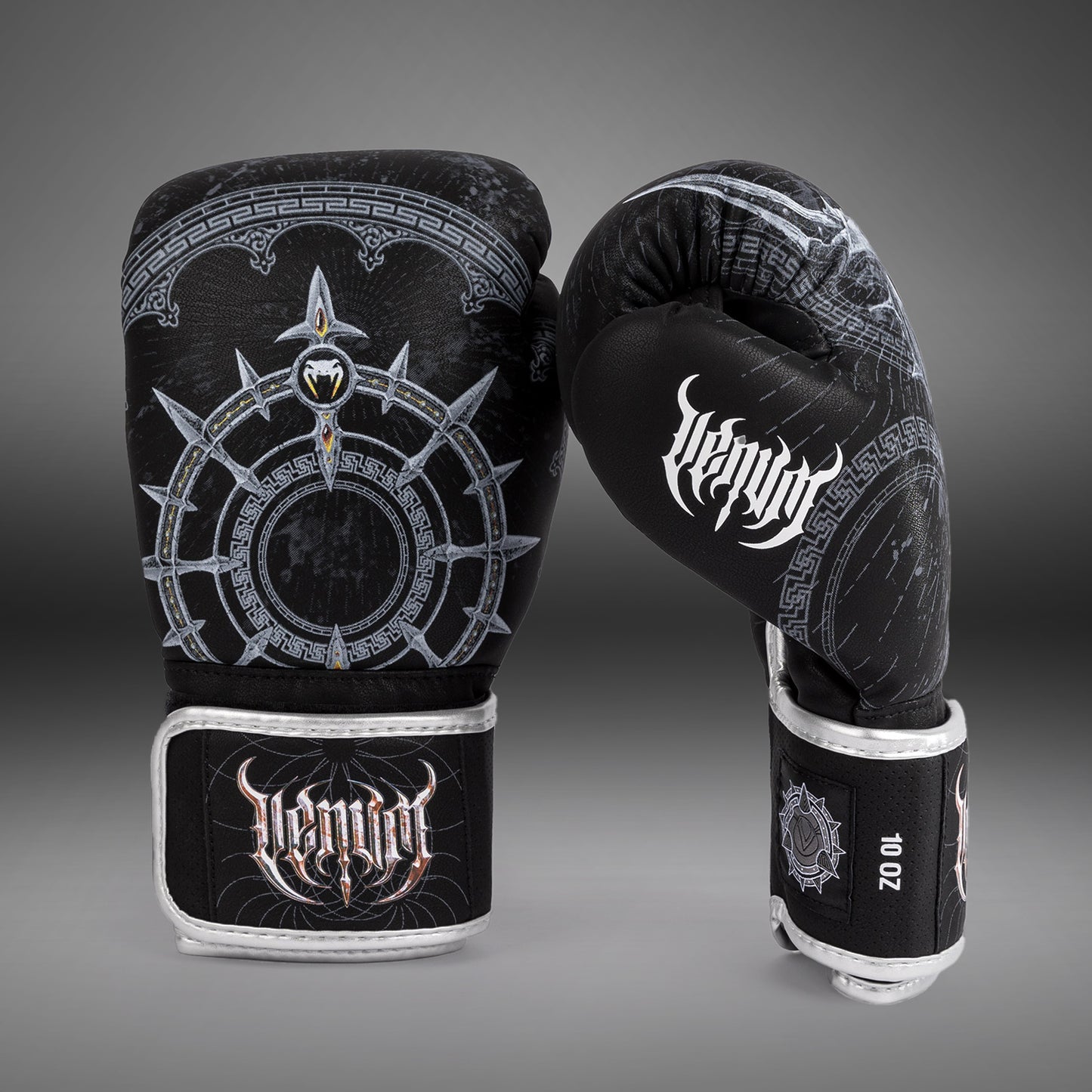Venum Gladiator 5.0 복싱 글러브 – 블랙/실버