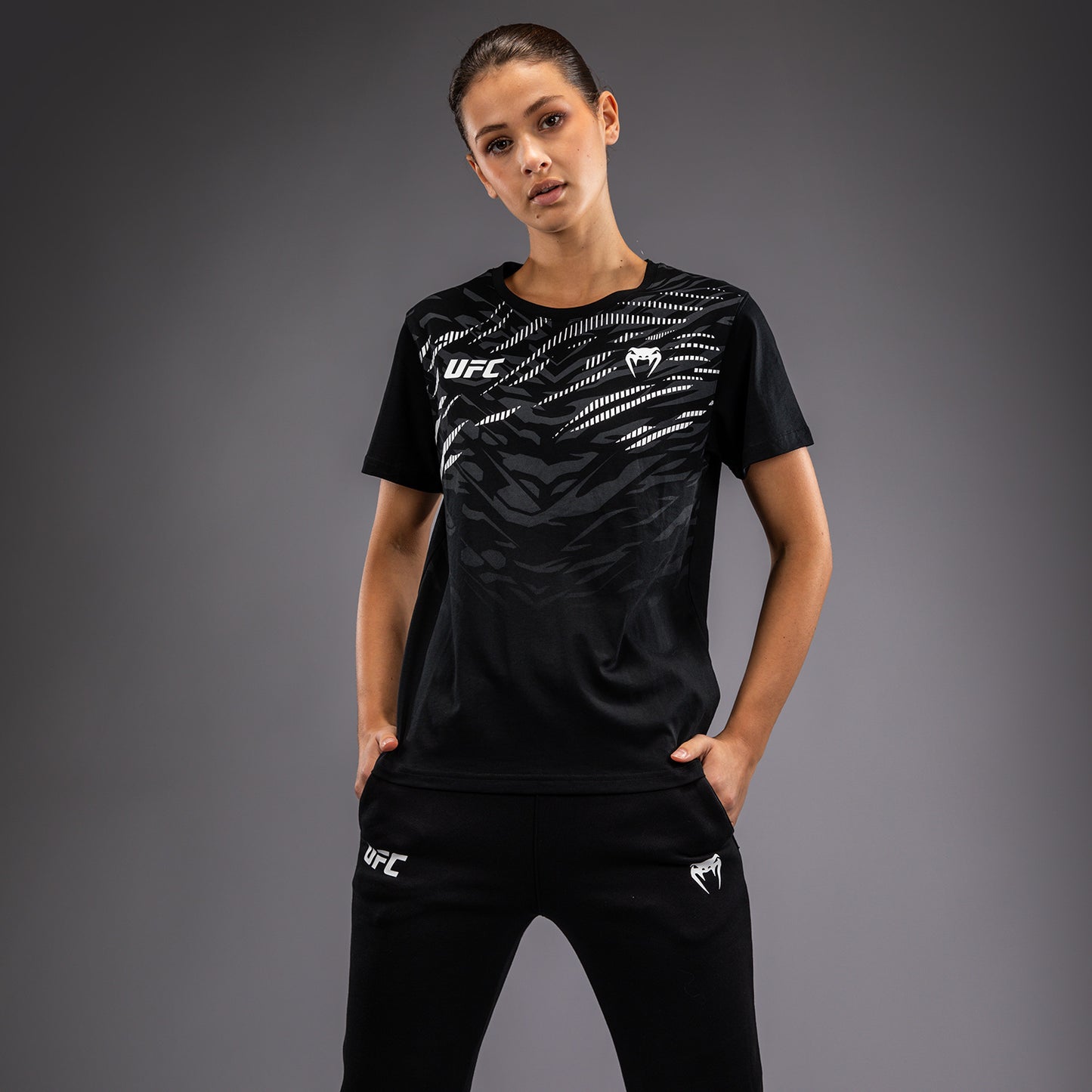 UFC Fusion by Venum Replica 여성용 반팔 티셔츠 – 블랙