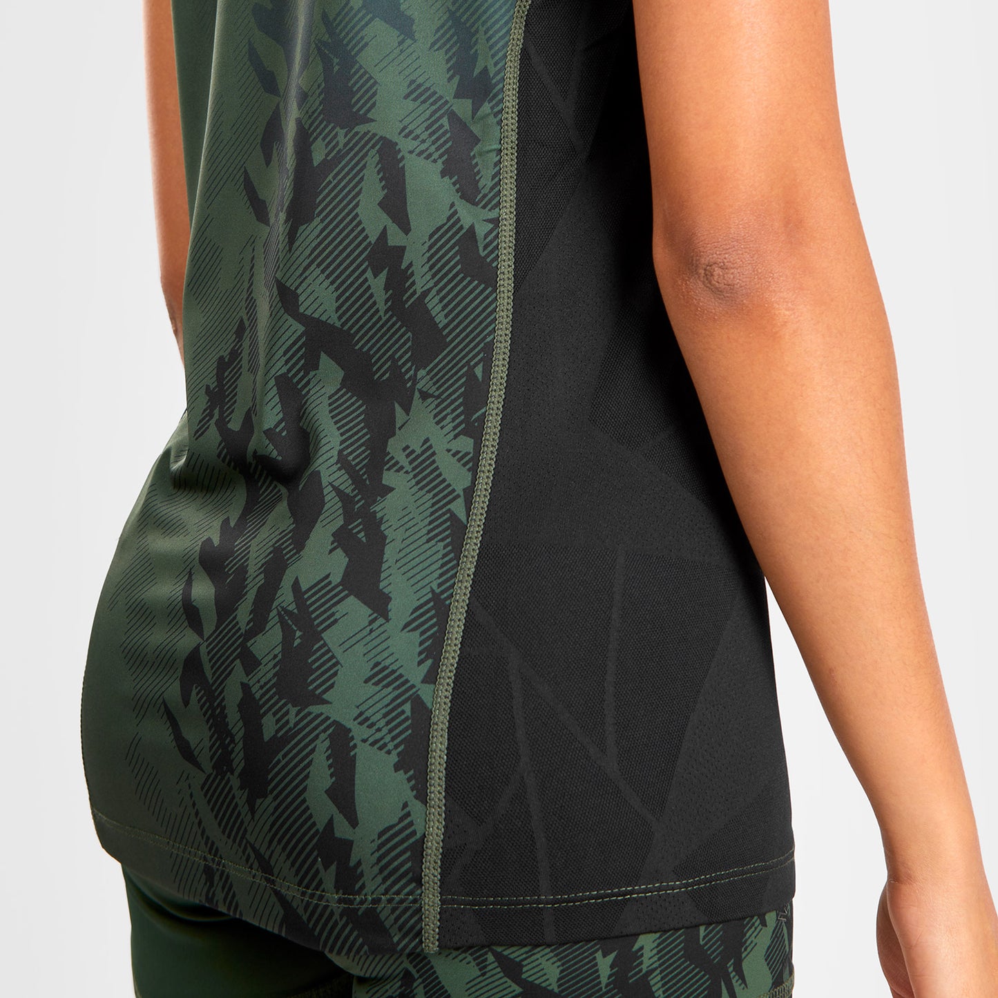 Venum UFC Authentic Fight Week 여성 퍼포먼스 반팔 티셔츠 – 카키