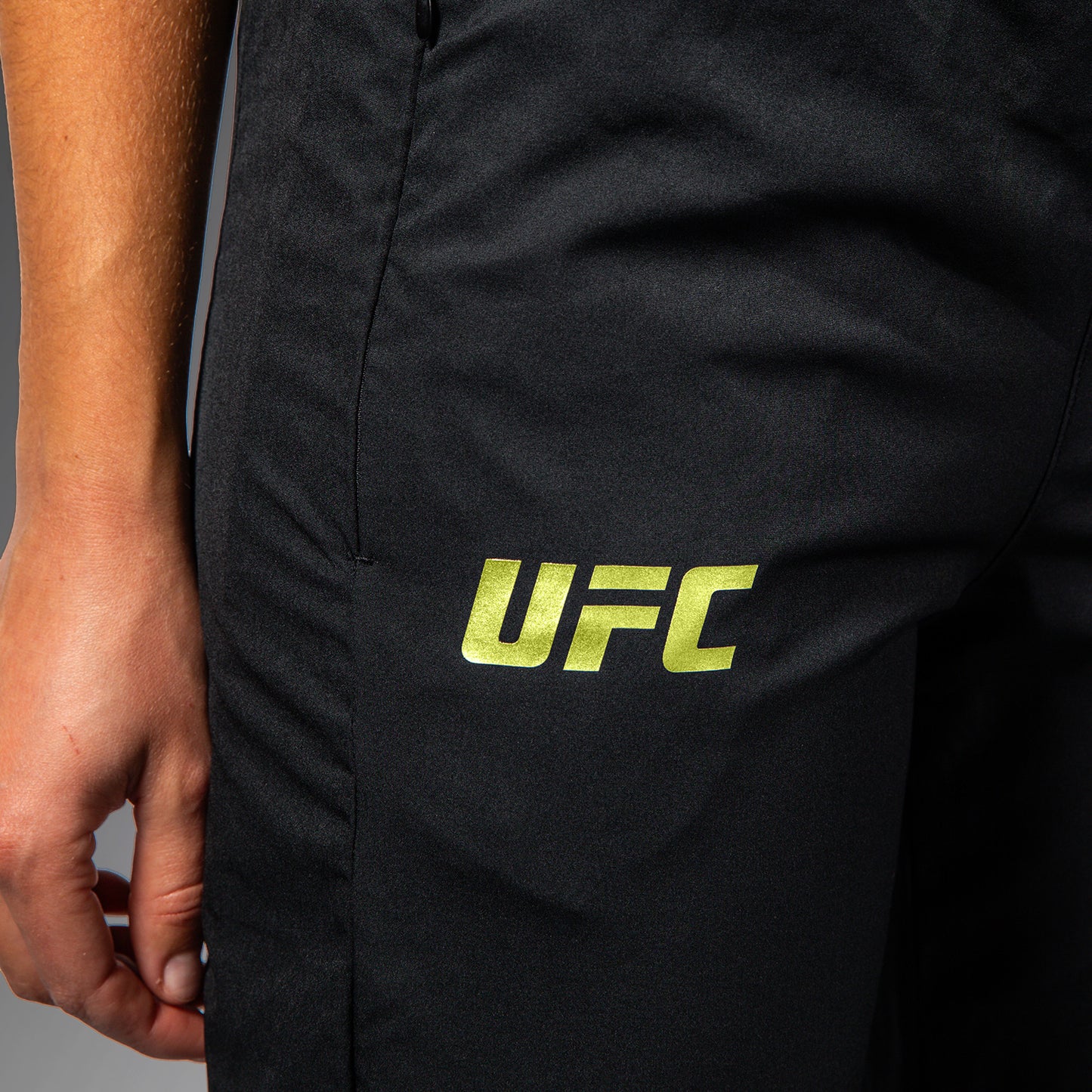 UFC Fusion by Venum Fight Week 여성용 스트레이트 레그 팬츠 – 챔피언