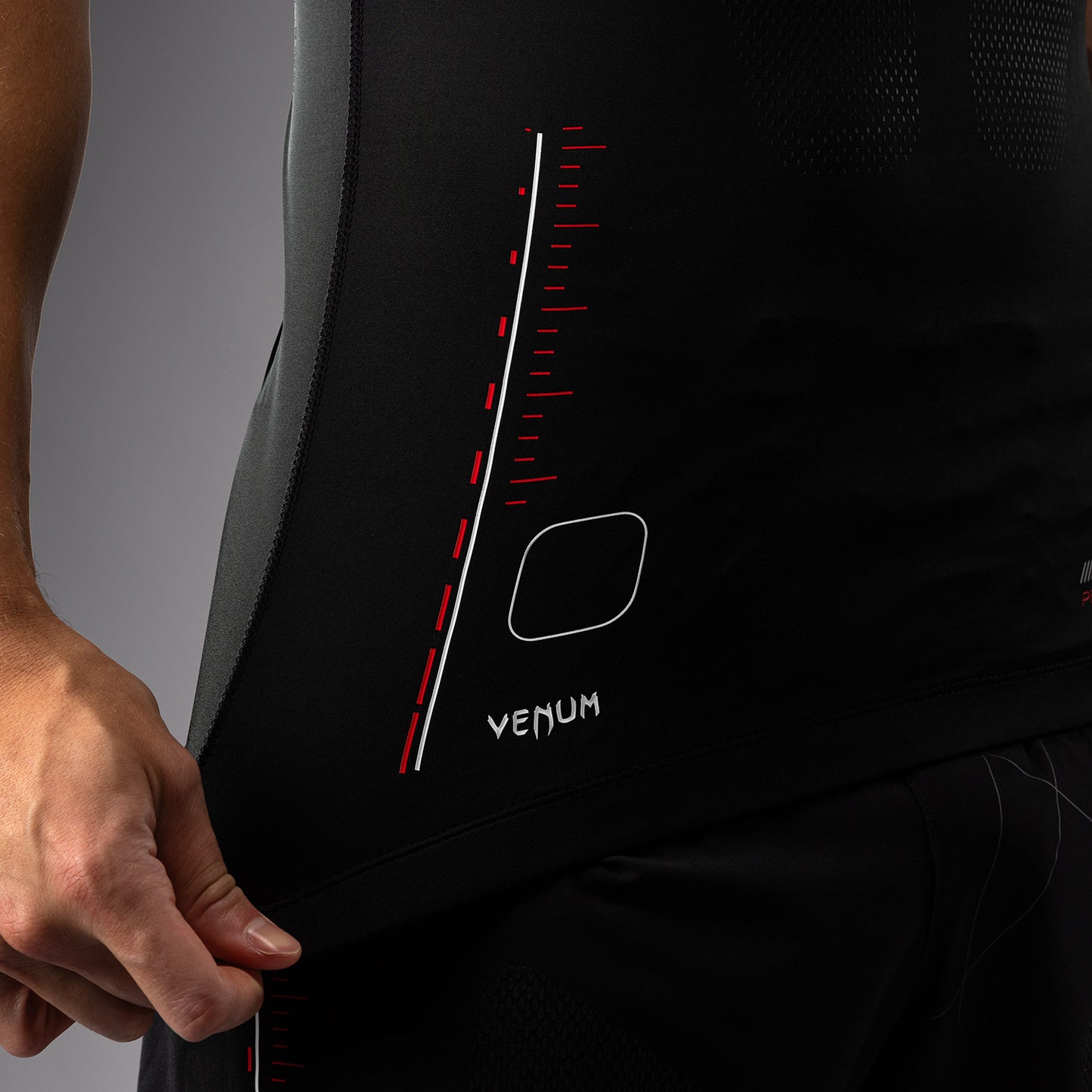 Venum Tactical XT 반팔 래쉬가드 – 블랙/파이어 레드