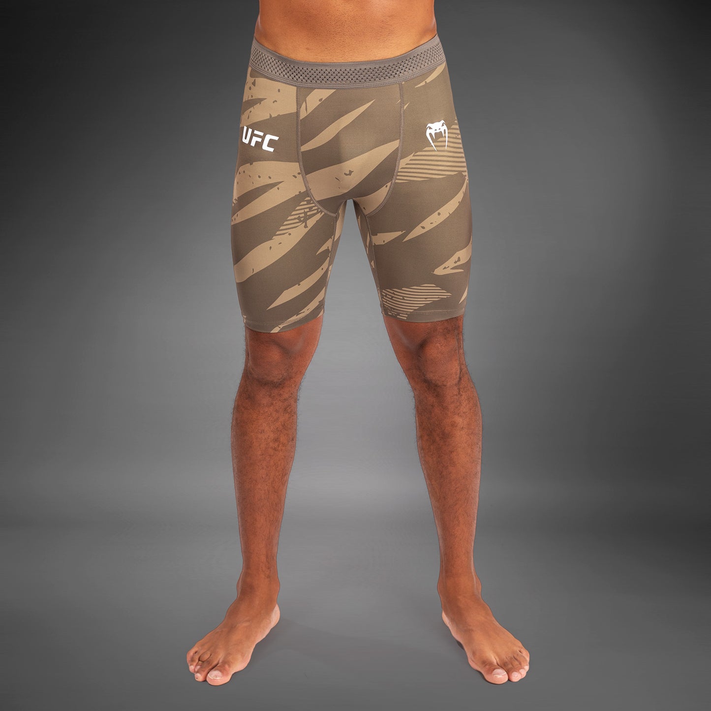 UFC Adrenaline by Venum Fight Week 남성용 발리 투도 쇼츠 – 듄 카모
