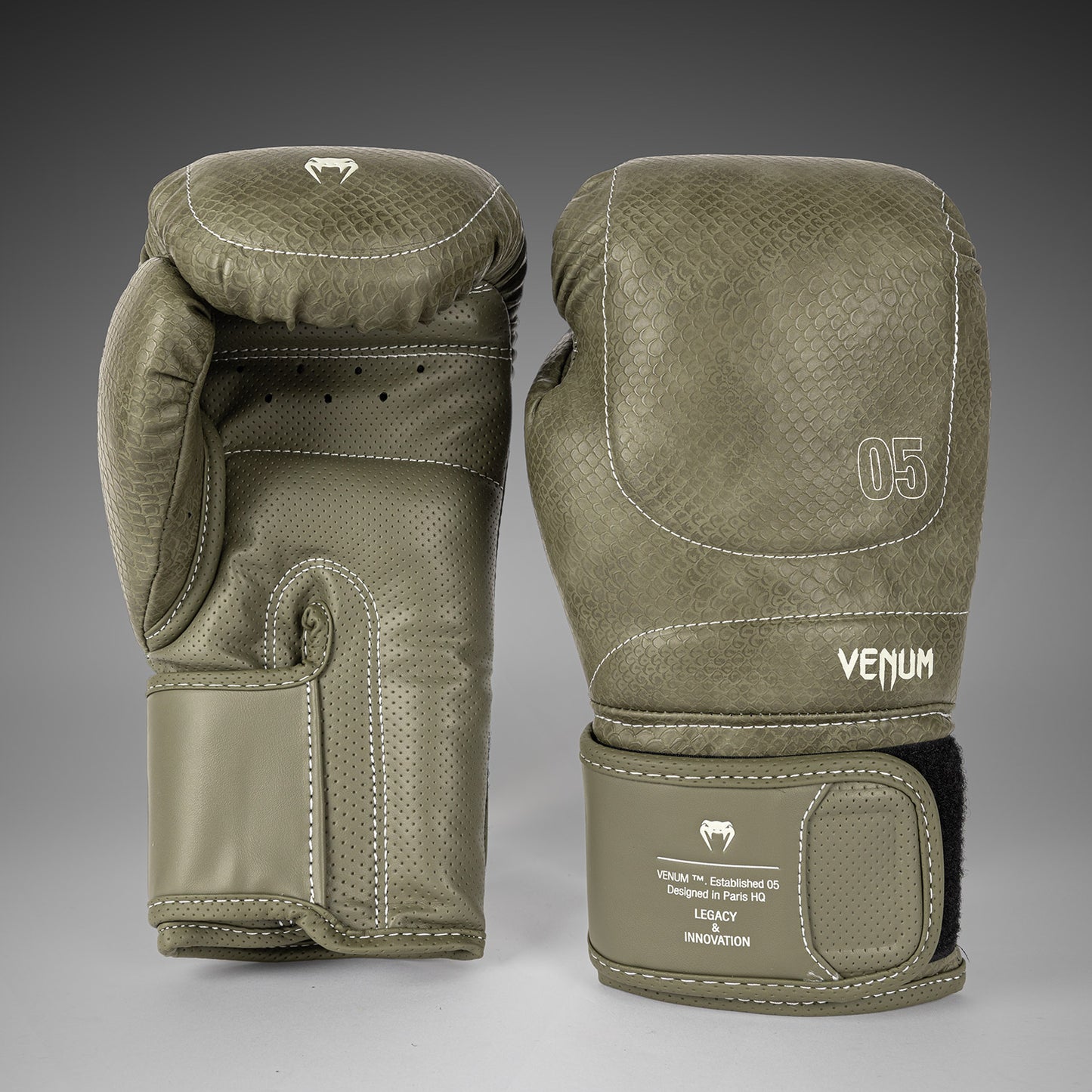 Venum Impact Evo Scales 복싱 글러브 – 아미 그린