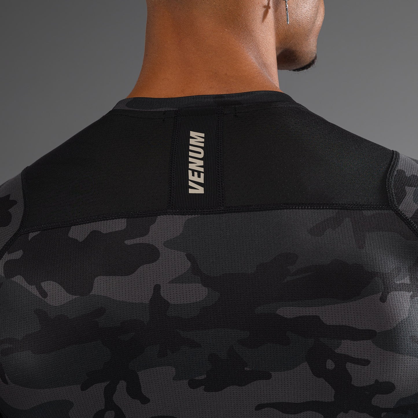 Venum G-Fit Air 남성용 긴팔 래쉬가드 – 디지털 어반 카모