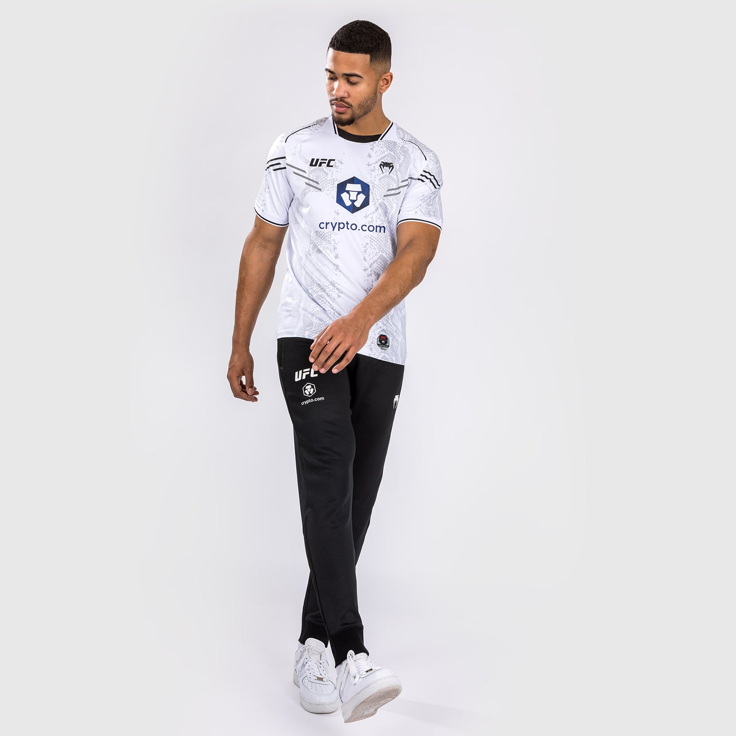 UFC Adrenaline by Venum Authentic Fight Night 남성용 워크아웃 저지 – 화이트