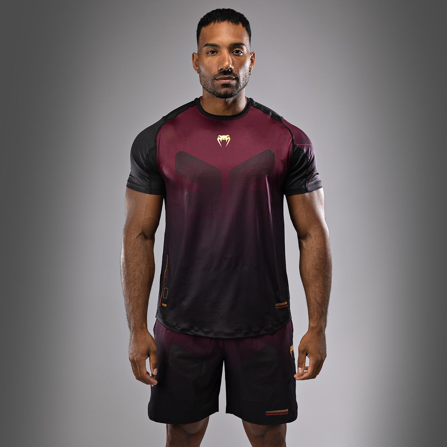Venum Tactical XT 드라이 테크 티셔츠 – 블랙/버건디/골드