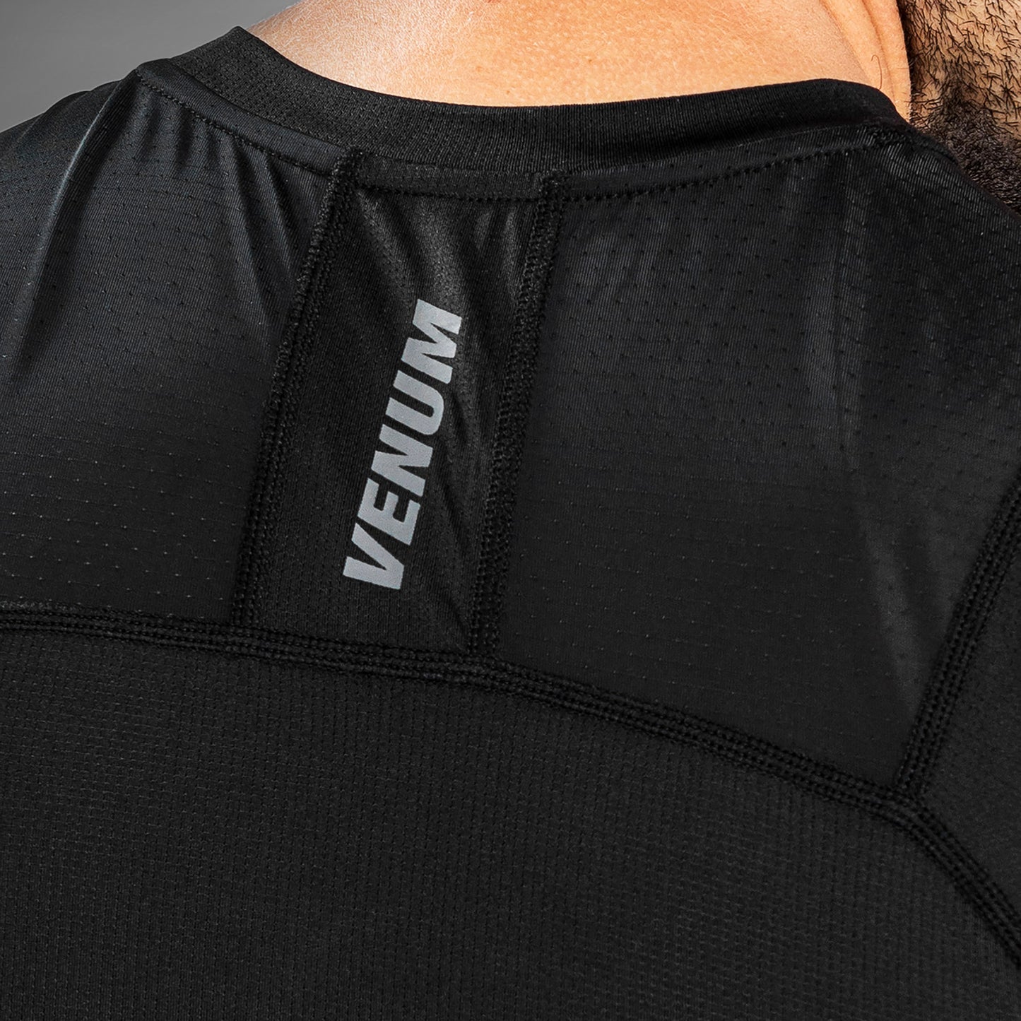 Venum G-Fit Air 래쉬가드 민소매 – 블랙