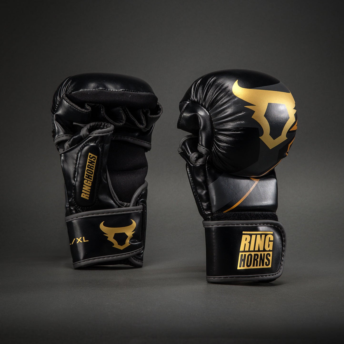 Ringhorns Charger by Venum MMA 스파링 글러브 – 블랙/골드