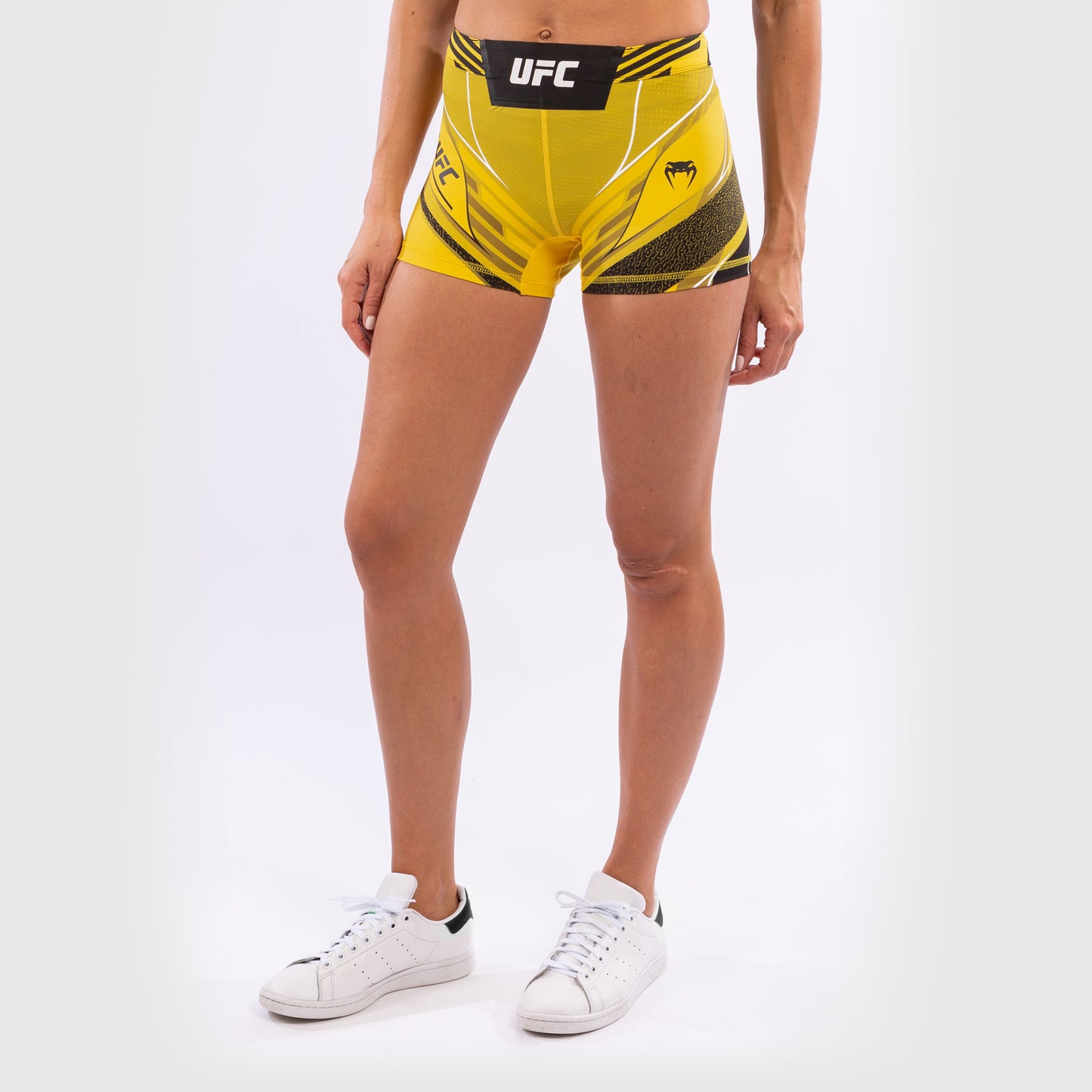 UFC Venum Authentic Fight Night 여성용 발리 투도 쇼츠 – 숏 핏 – 옐로우