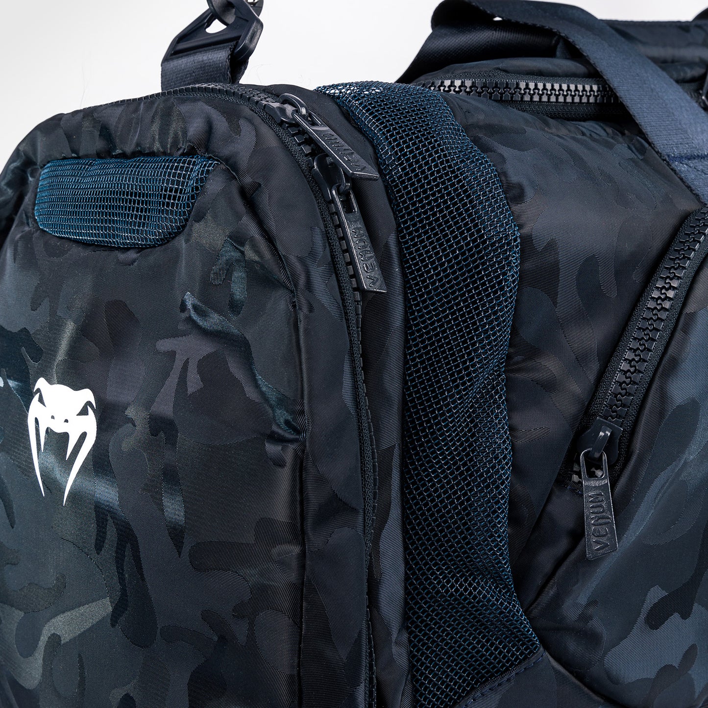 Venum Trainer Lite 스포츠백 (48L) – 카모/블루
