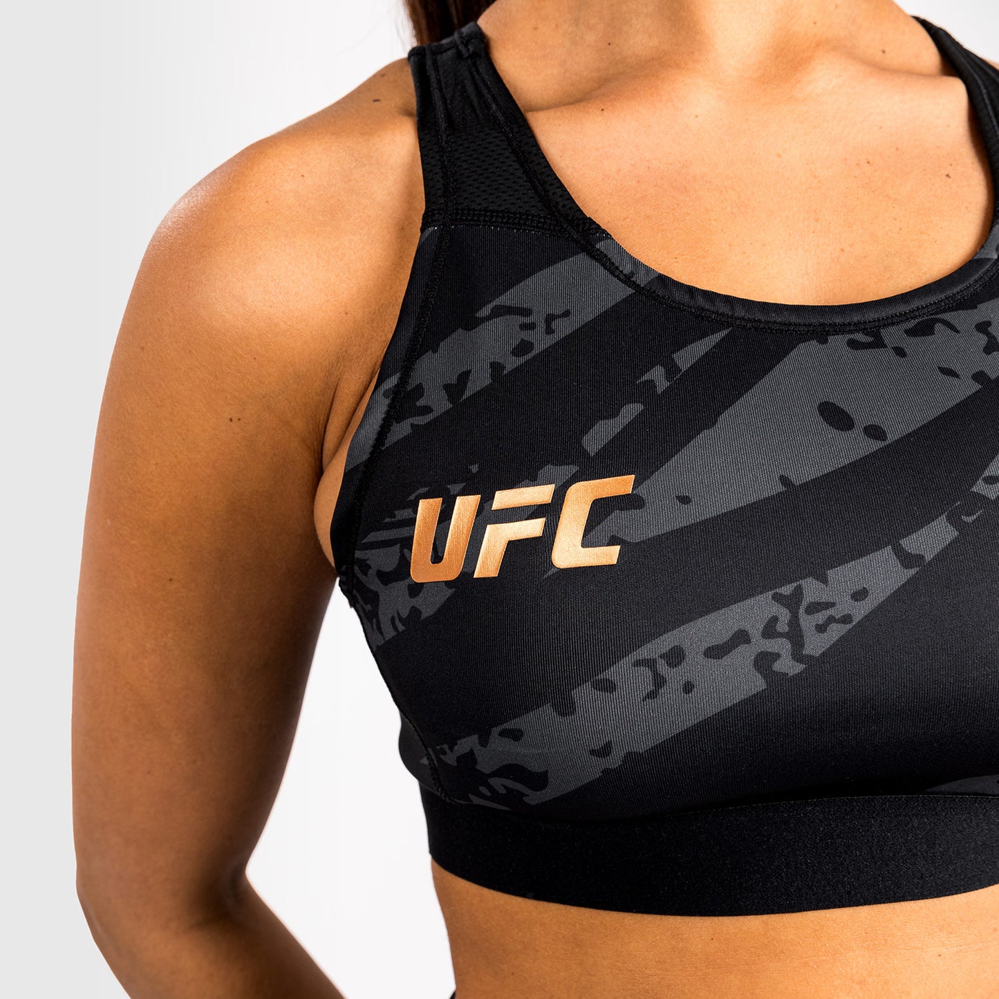 UFC Adrenaline by Venum Fight Week 여성용 스포츠 브라 – 어반 카모