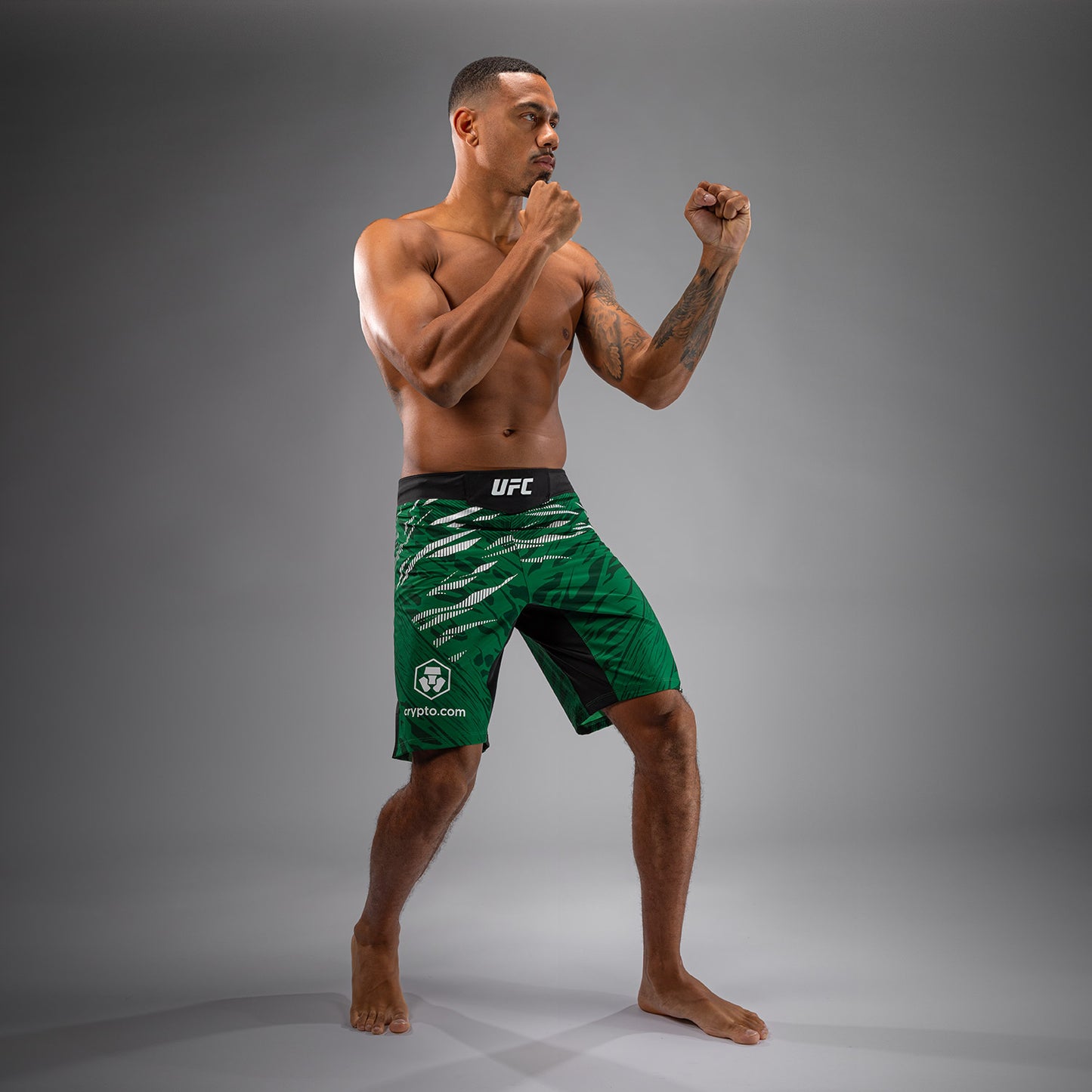 UFC Fusion by Venum Authentic Fight Night 남성용 파이트 쇼츠 – 롱 핏 – 그린
