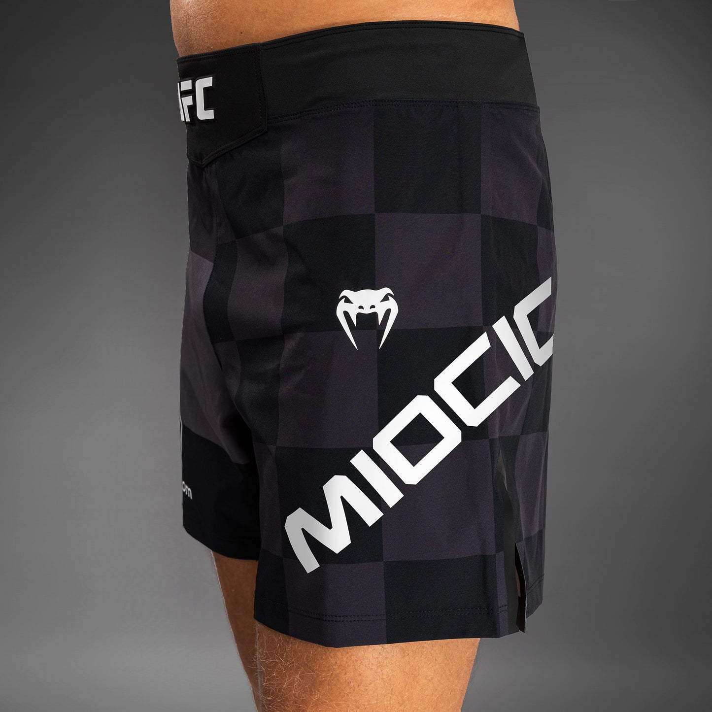 Men's UFC Unrivaled by Venum 블랙 Stipe Miocic 파이트 쇼츠