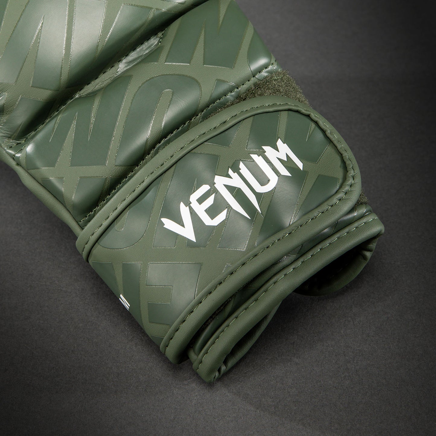 Venum Contender 1.5 XT 3D 스파링 글러브 - 카키