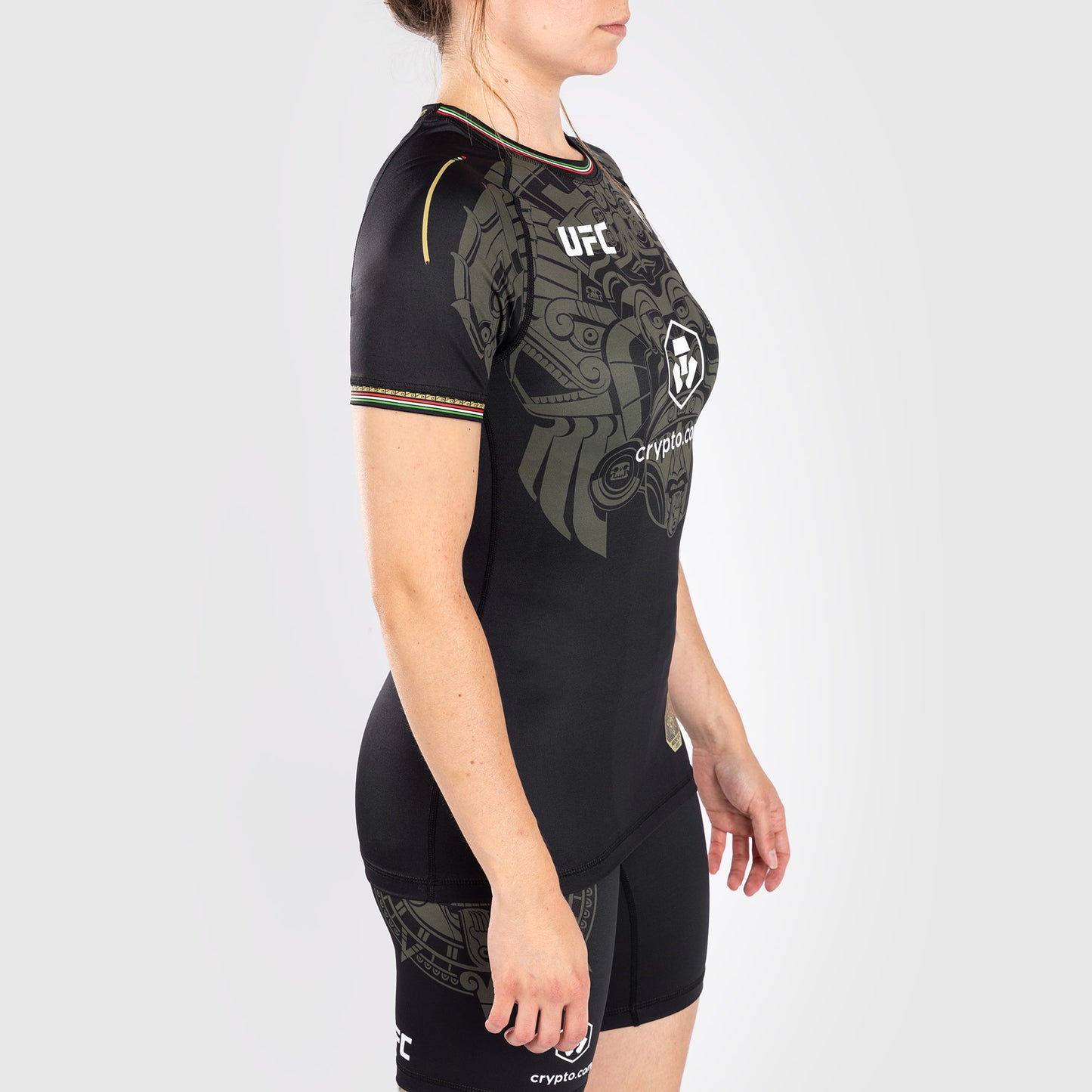 Noche UFC By Venum 여성용 퍼포먼스 반팔 래쉬가드 – 블랙