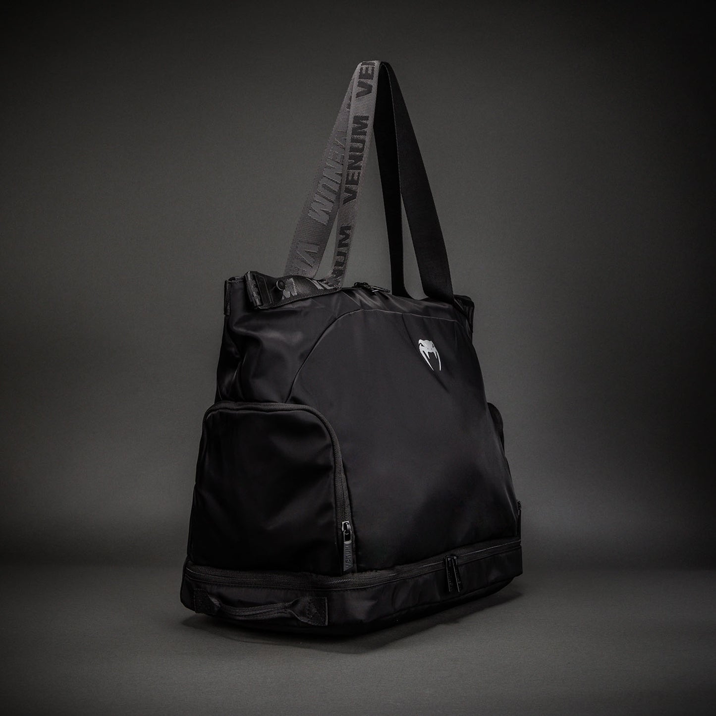 Venum Essential 스포츠 백 - 블랙