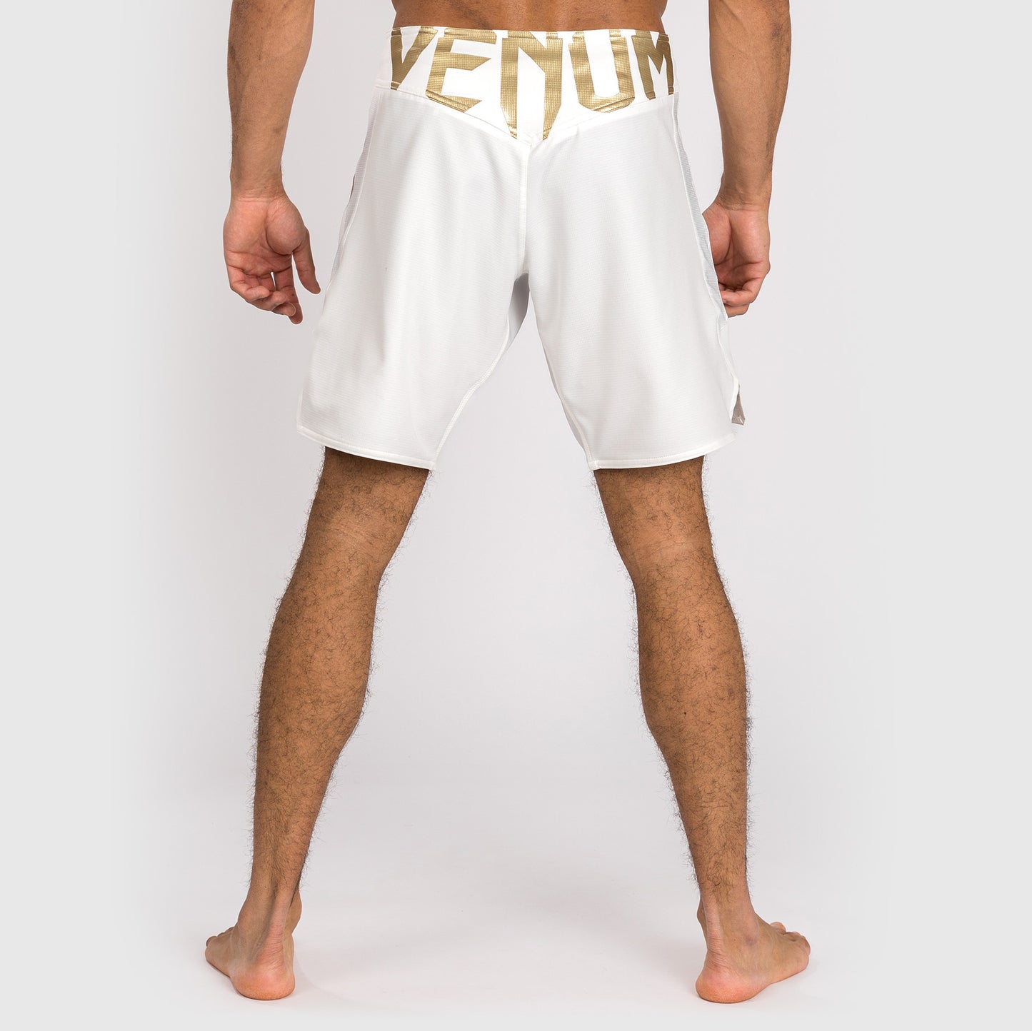 Venum Light 5.0 파이트 쇼츠 – 화이트/골드
