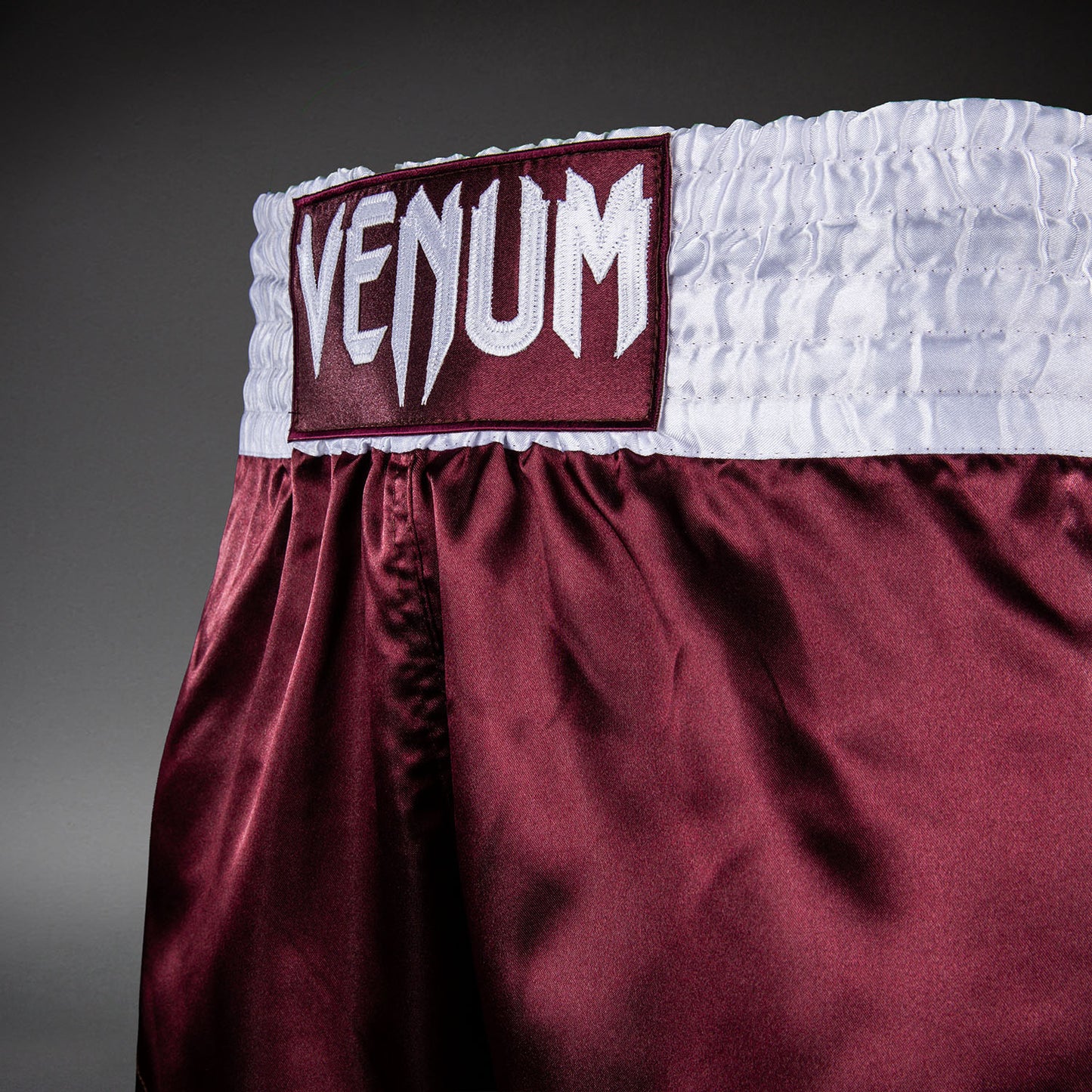 Venum Classic 무에타이 쇼츠 – 버건디
