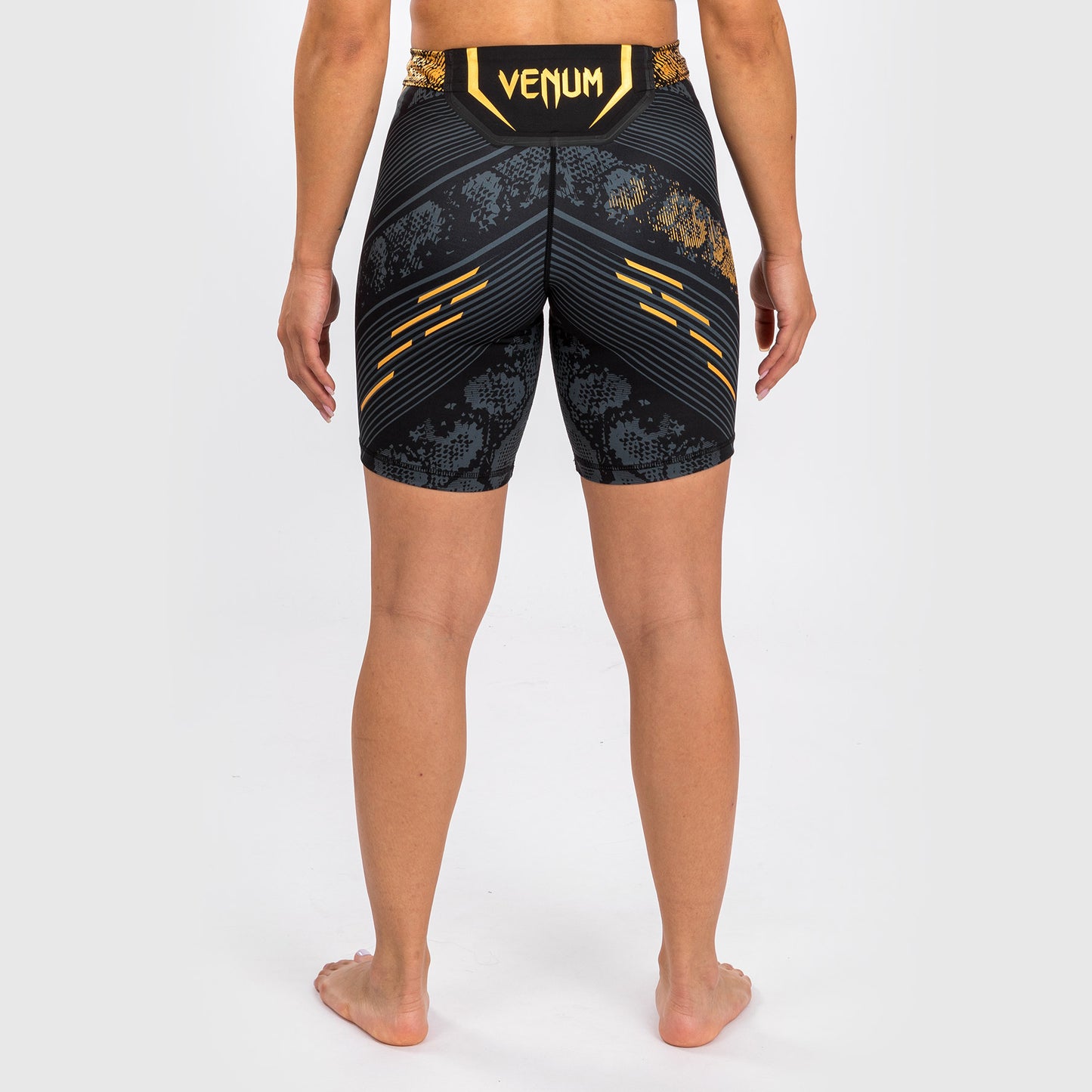 UFC Adrenaline by Venum Authentic Fight Night 여성용 발리 투도 쇼츠 – 롱 핏 – 챔피언