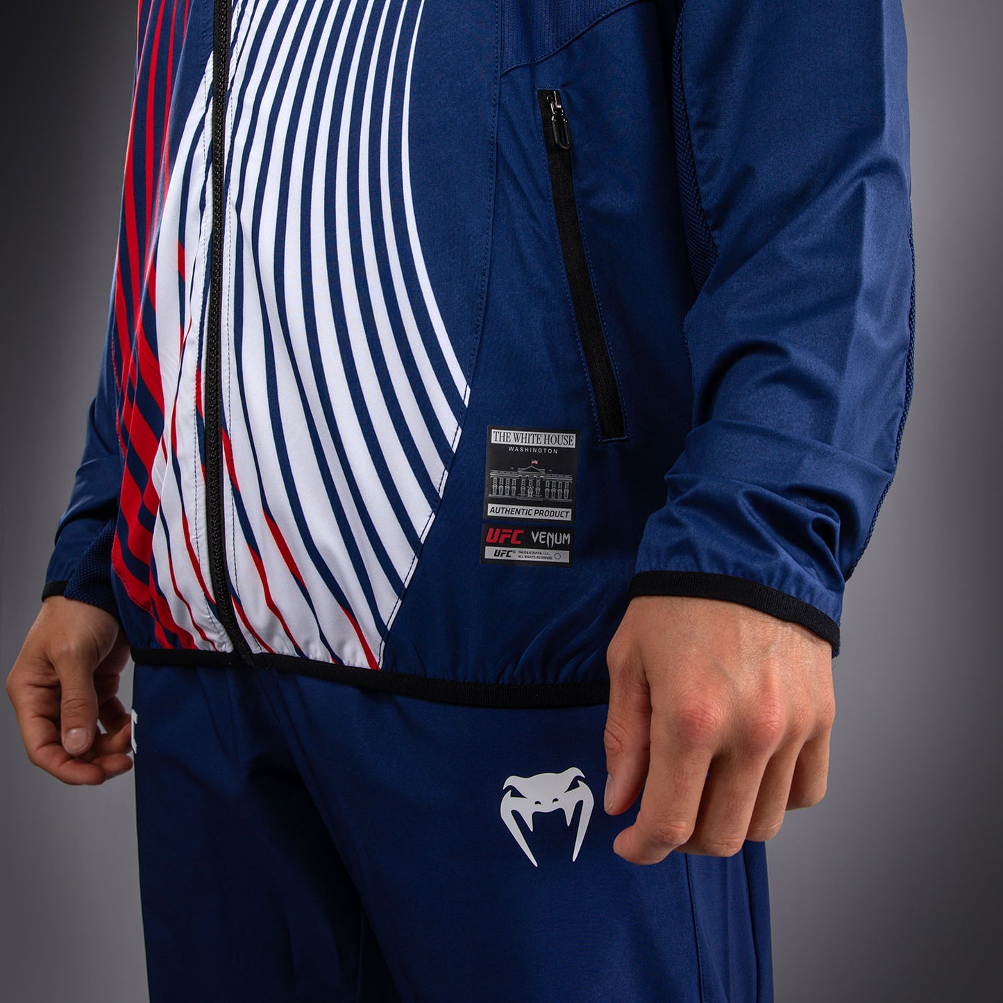 Official UFC Freedom 250 by Venum 남성용 Authentic Fight Night 워크아웃 후디 - 블루