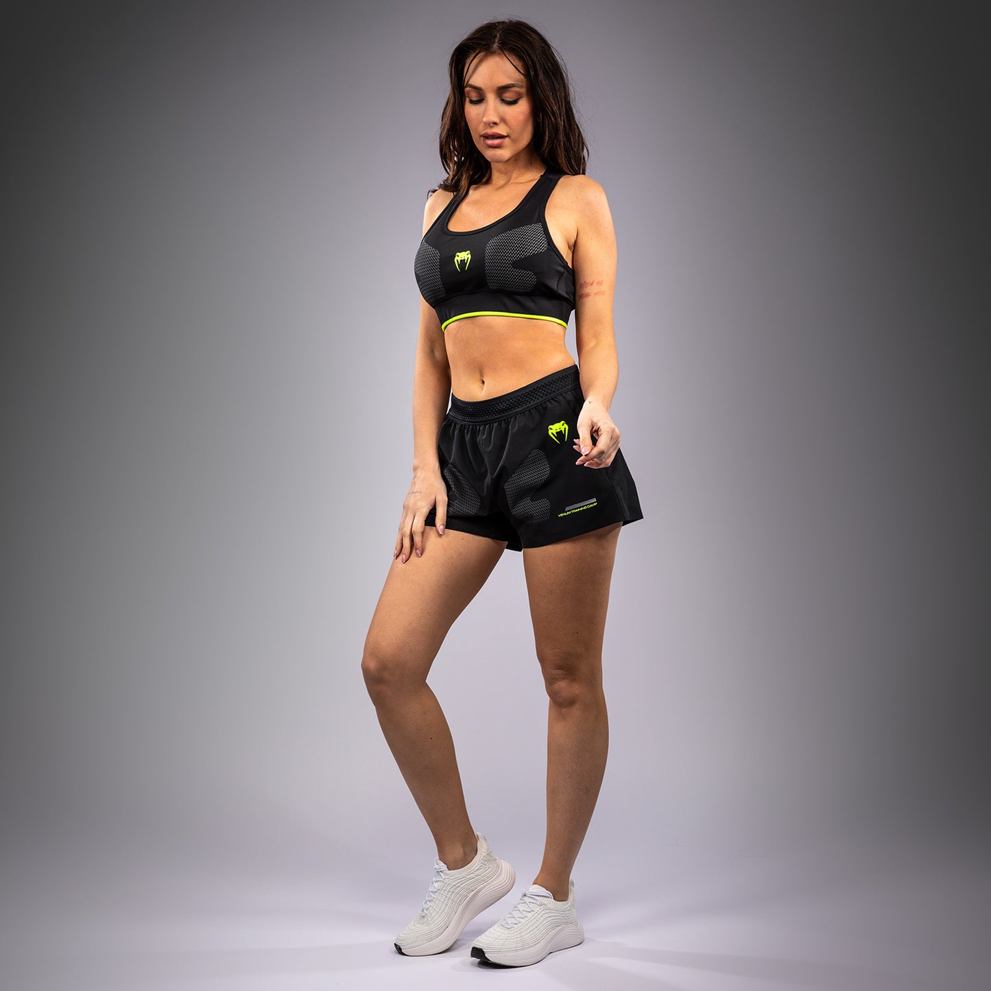 Venum Training Camp 4.0 스포츠 브라 – 블랙/네온 옐로우